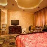 Номер полулюкс в Garden Hotel