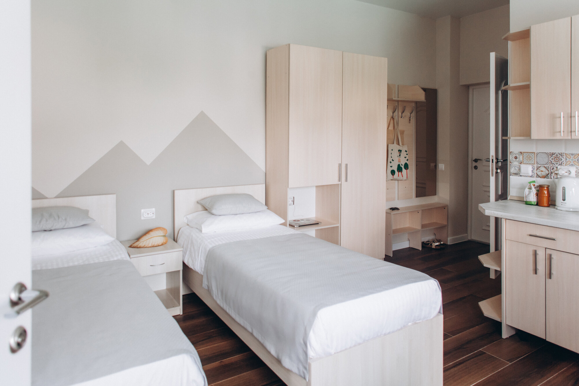 Семейный номер с видом на горы