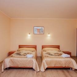 2-комнатные апартаменты стандарт с 2 односпальными кроватями (с завтраком) в Стиль