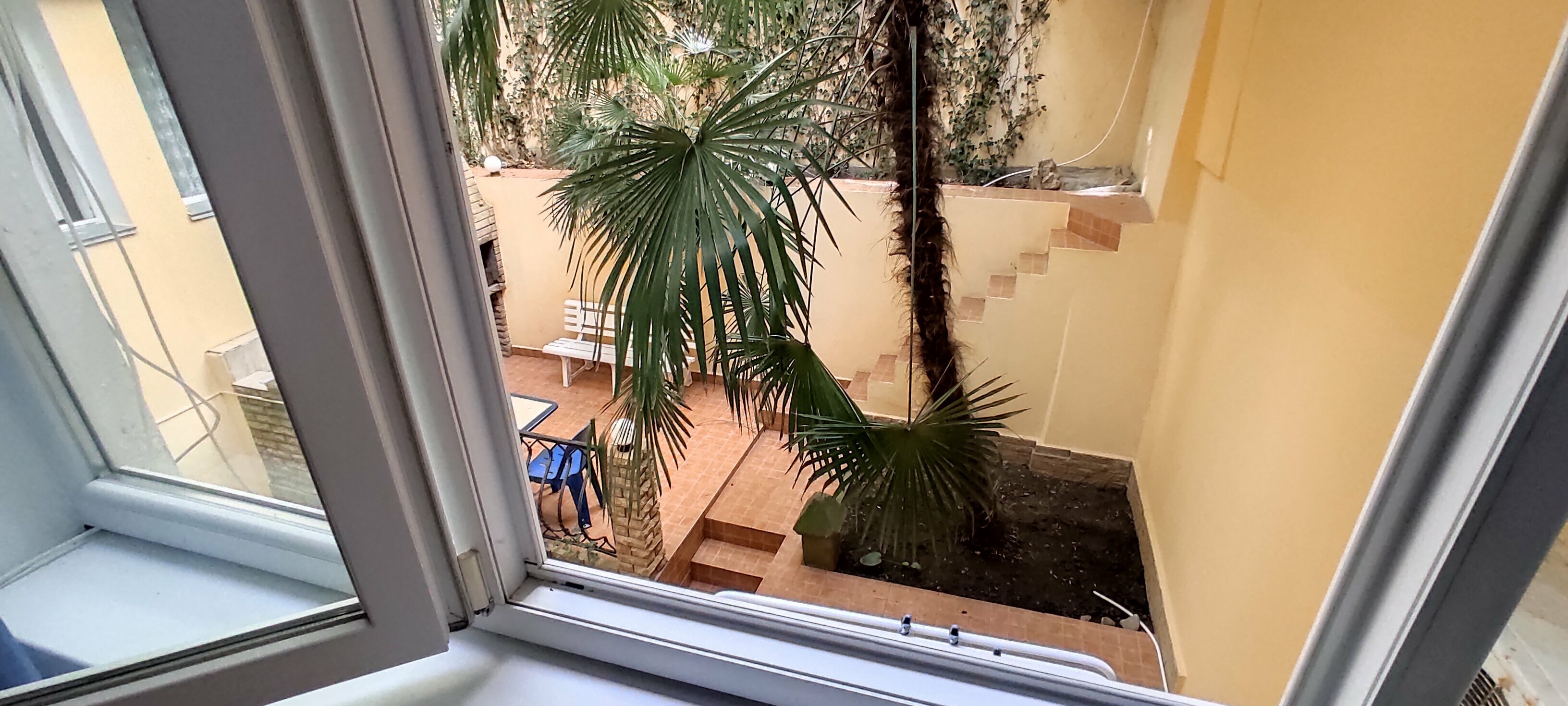 Трехместный номер с душем