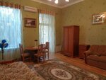 Cемейный номер с собственной ванной комнатой в Аппартаменты в курортном центре Евпатории
