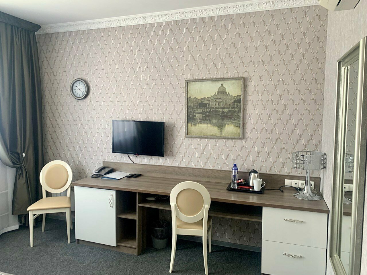 Улучшенный двухместный номер с 1 кроватью