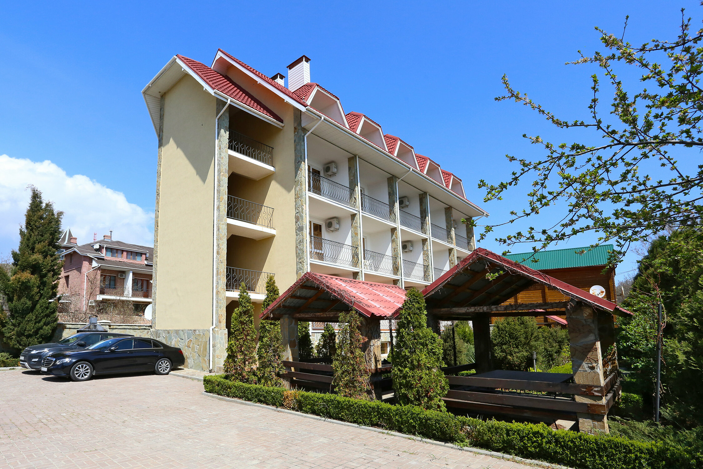 Двухместный номер Делюкс с 1 кроватью или 2 отдельными кроватями и балконом