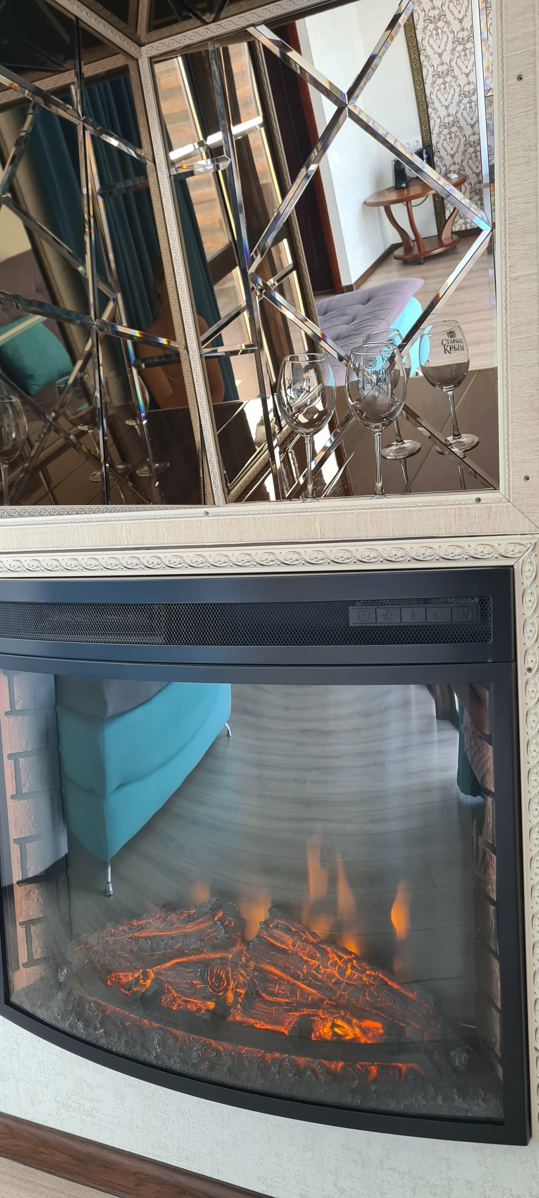 Люкс с кроватью размера «king-size» и видом на море