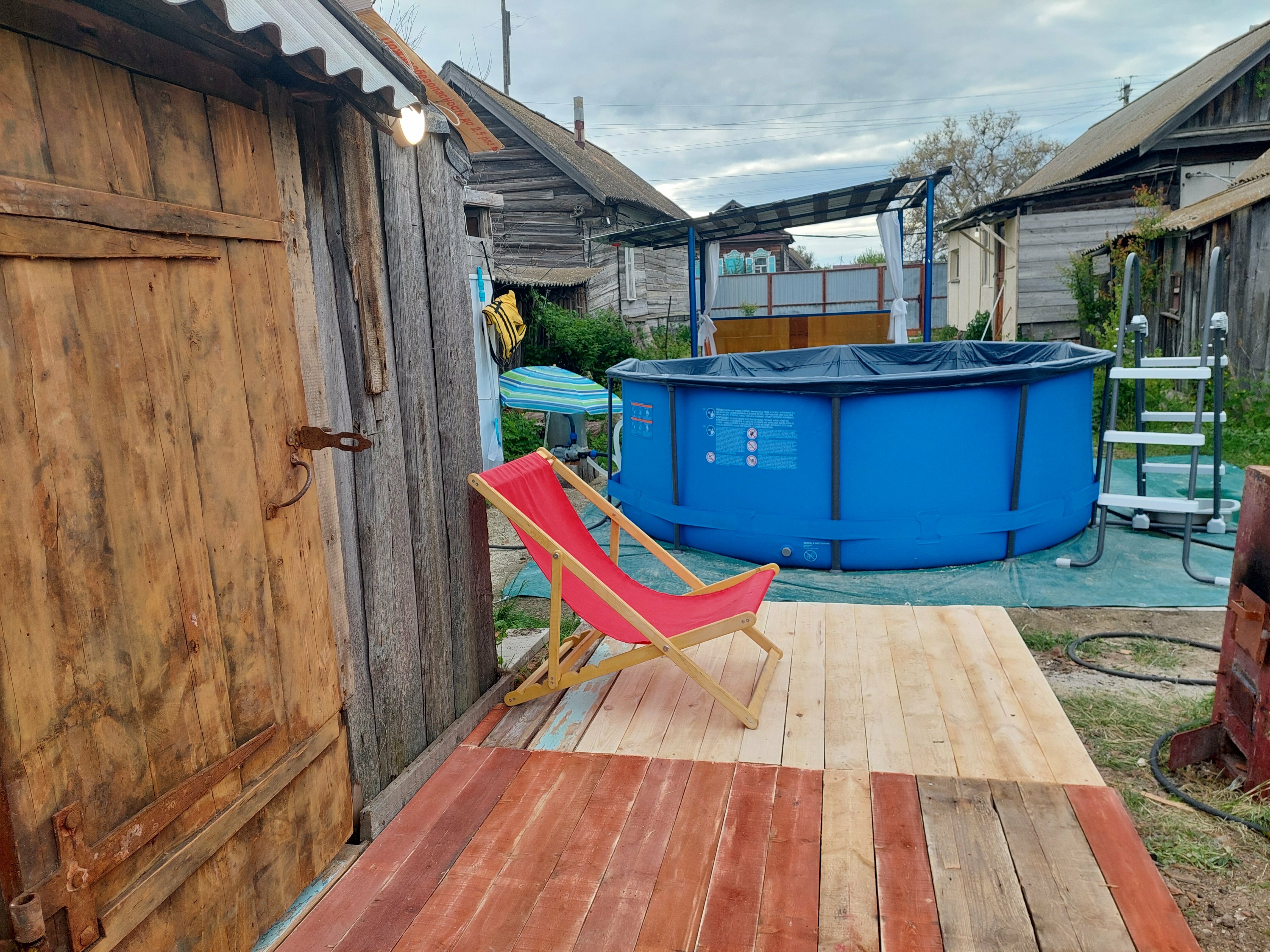 Дом с собственным бассейном