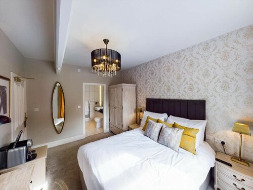 Улучшенный номер в Lion & Swan Hotel