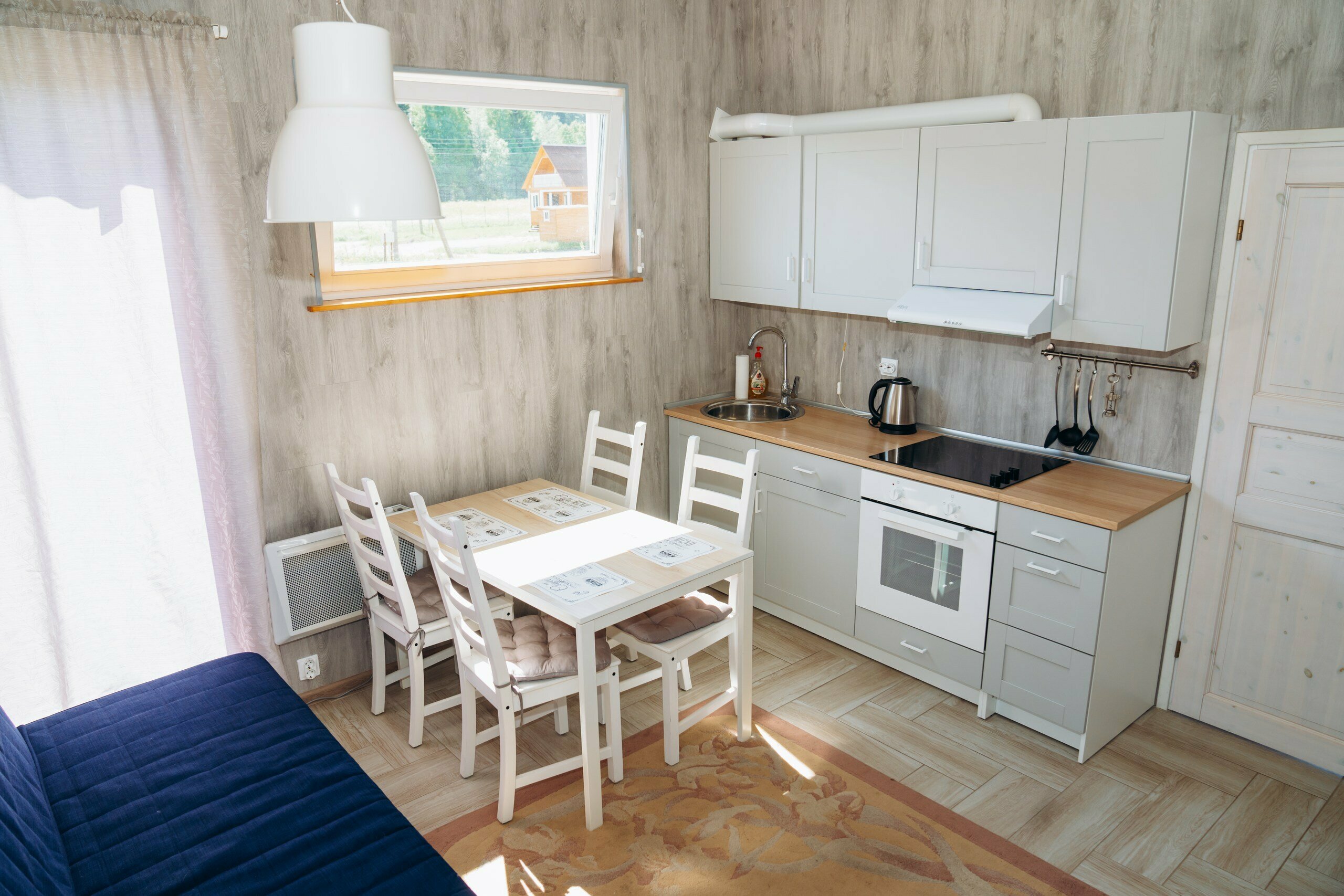 Коттедж с видом на лес