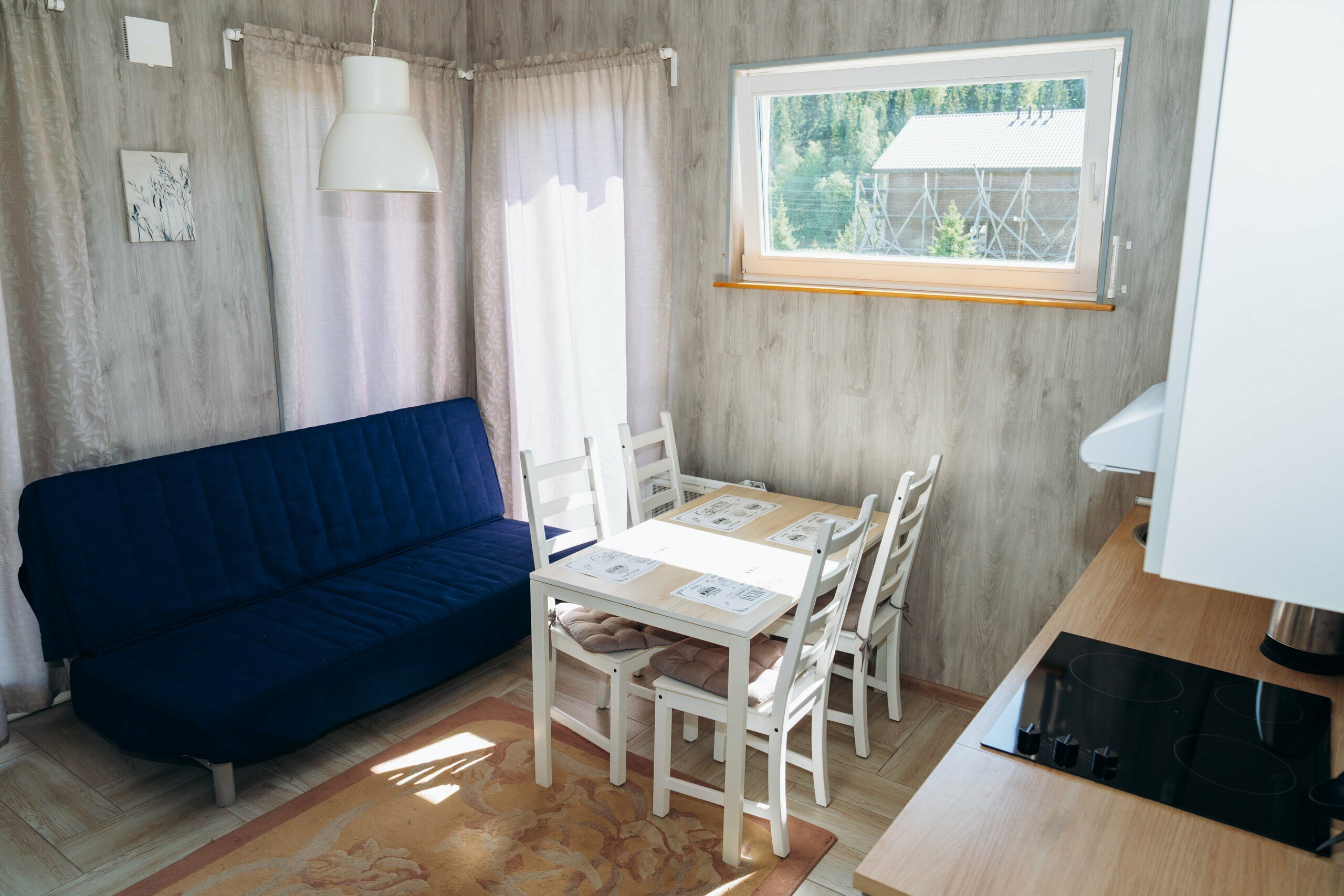 Коттедж с видом на лес