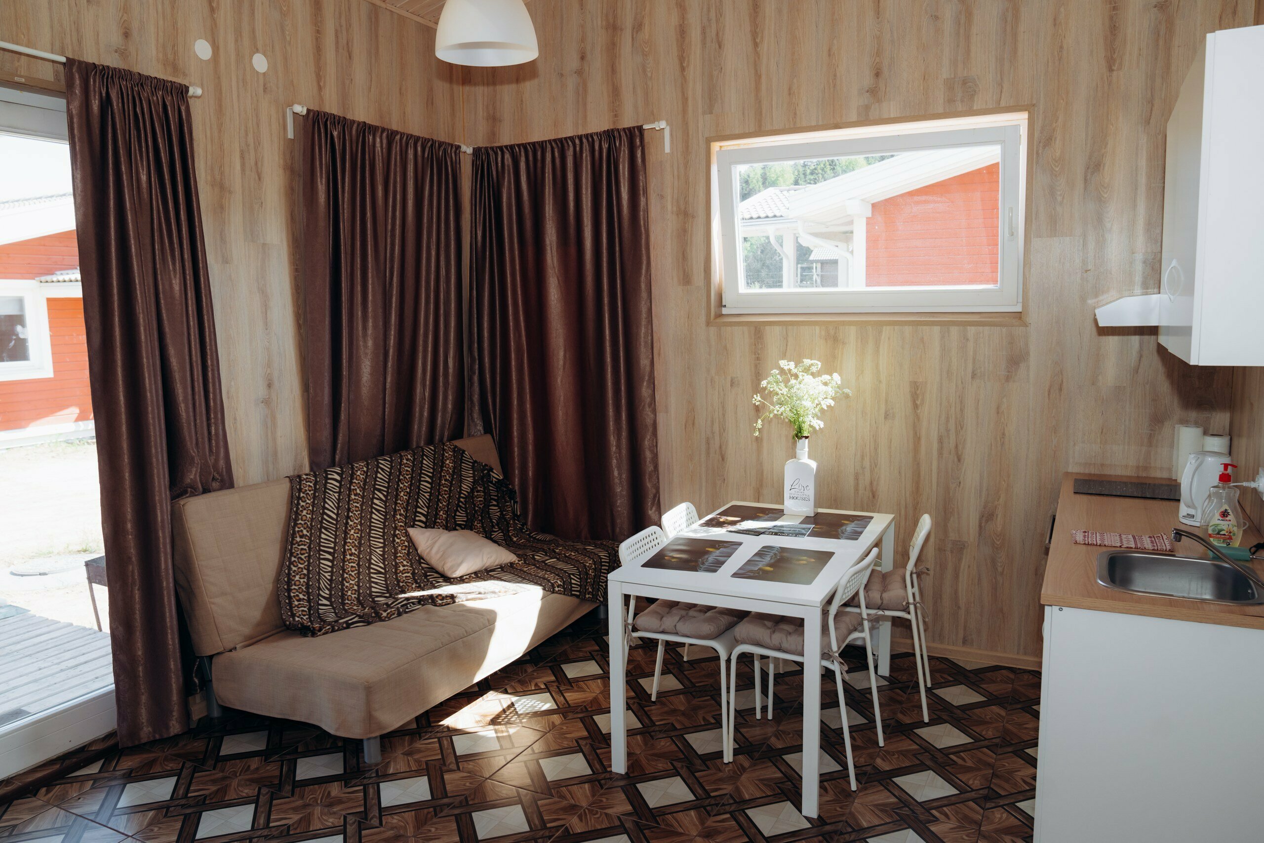 Коттедж с видом на озеро