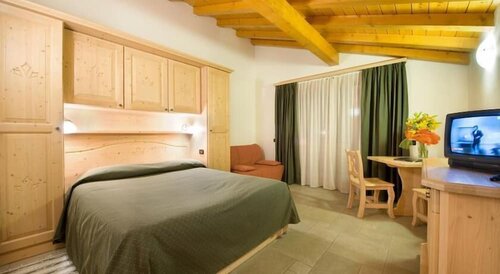 Стандартный номер, 1 двуспальная кровать «Квин-сайз» с диваном-кроватью, для некурящих в Boscone Suite Hotel