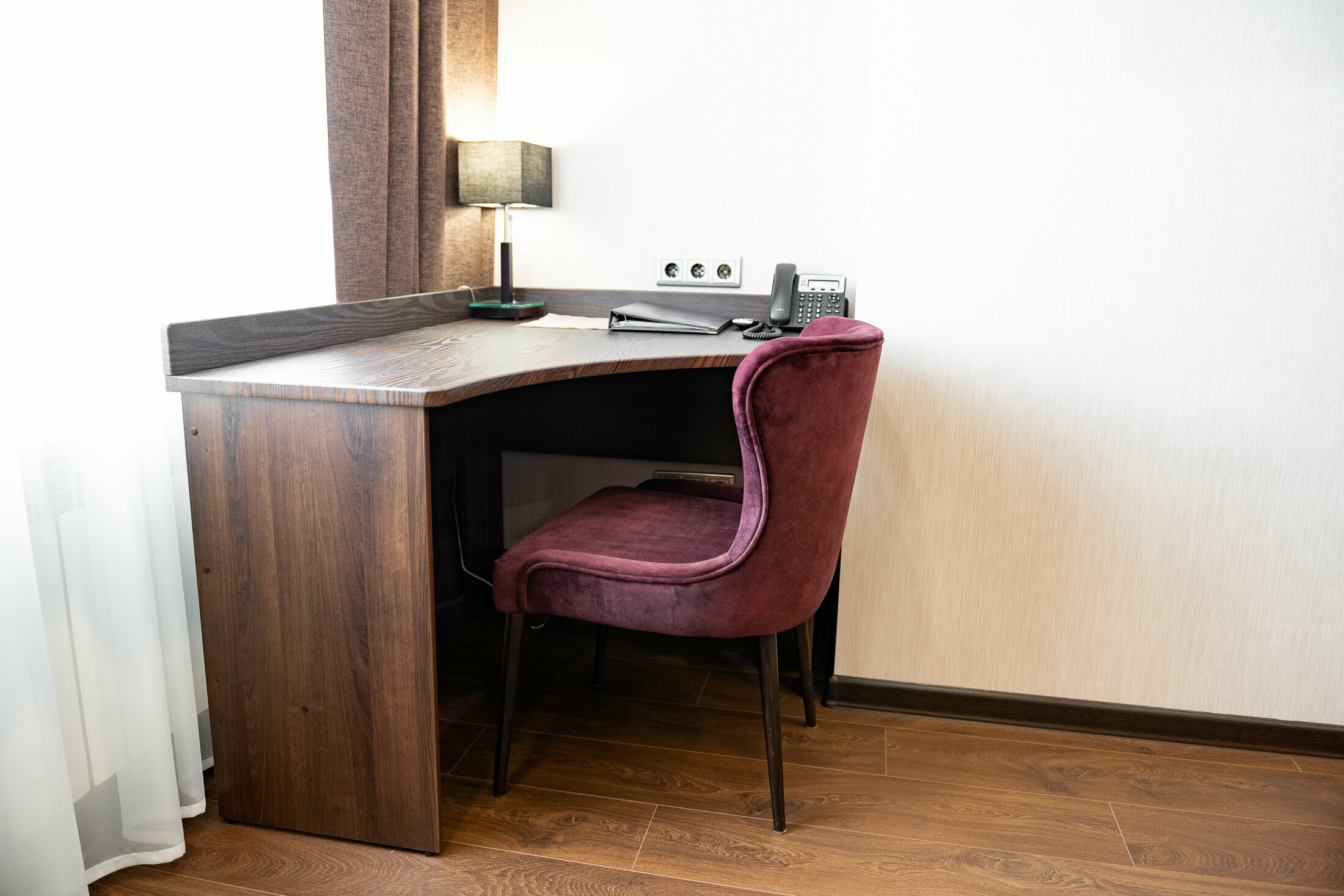 Люкс с кроватью размера «king-size» и гидромассажной ванной