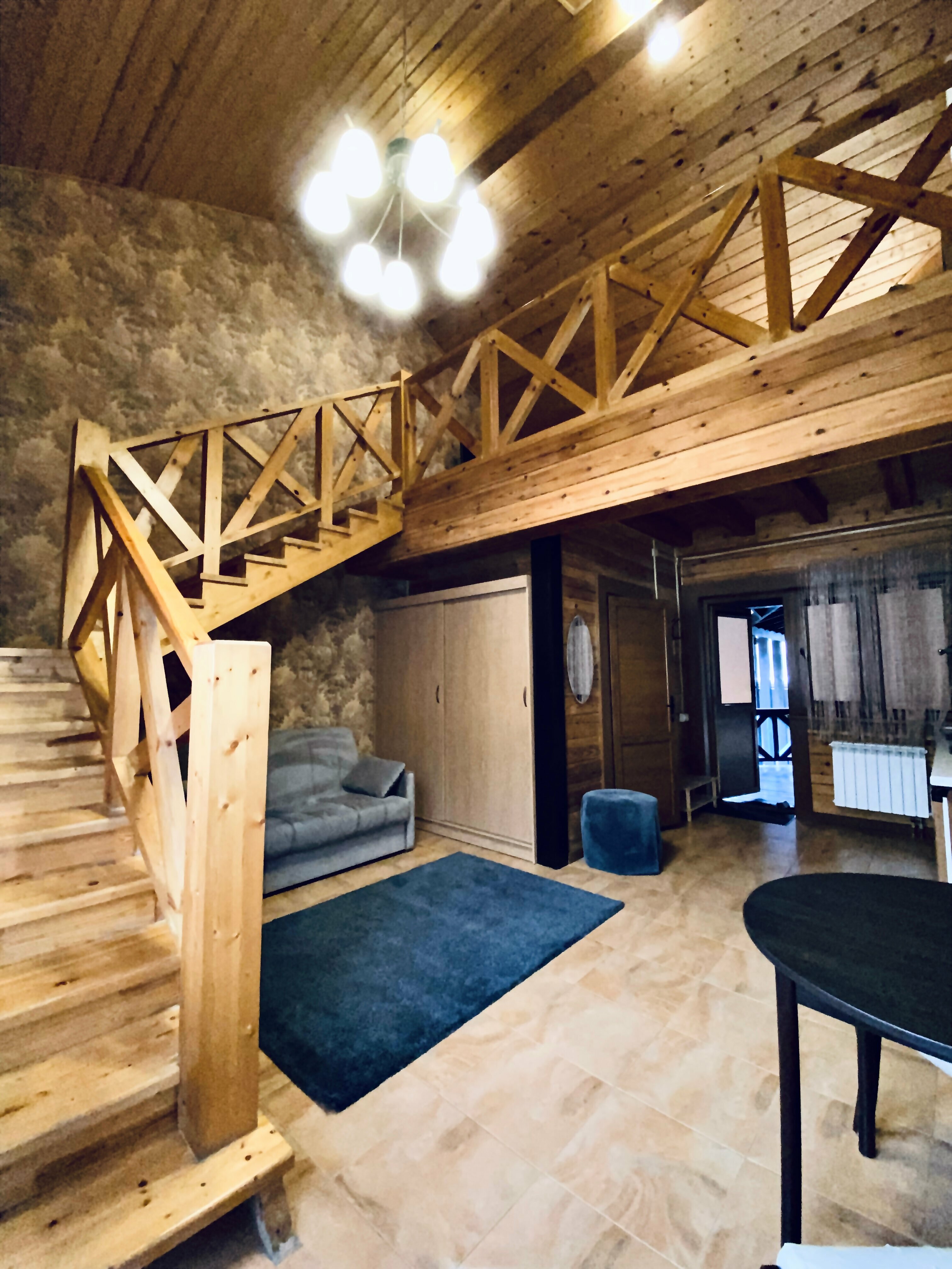 Двухуровневый четырехместный номер