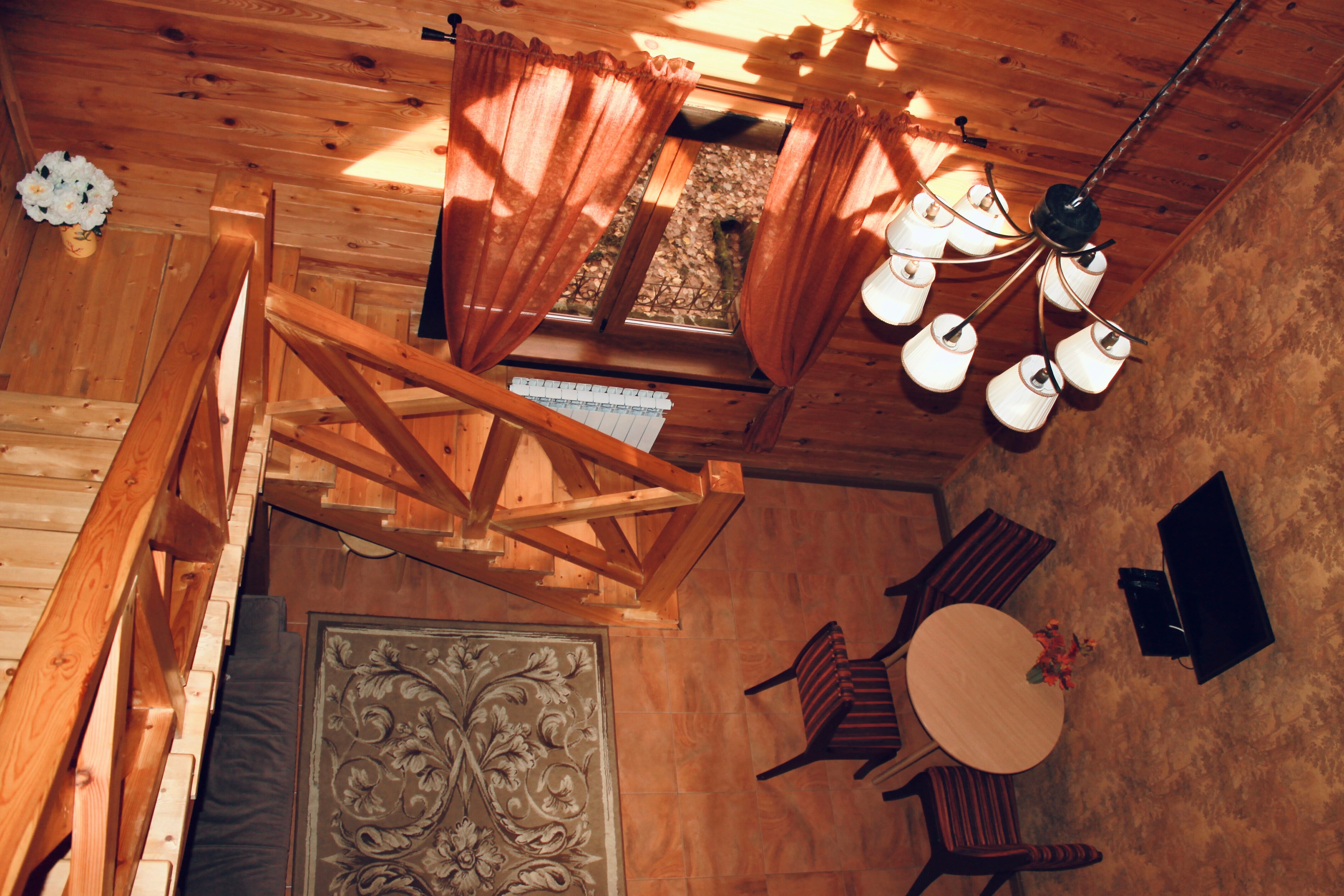 Четырехместный номер с видом на горы