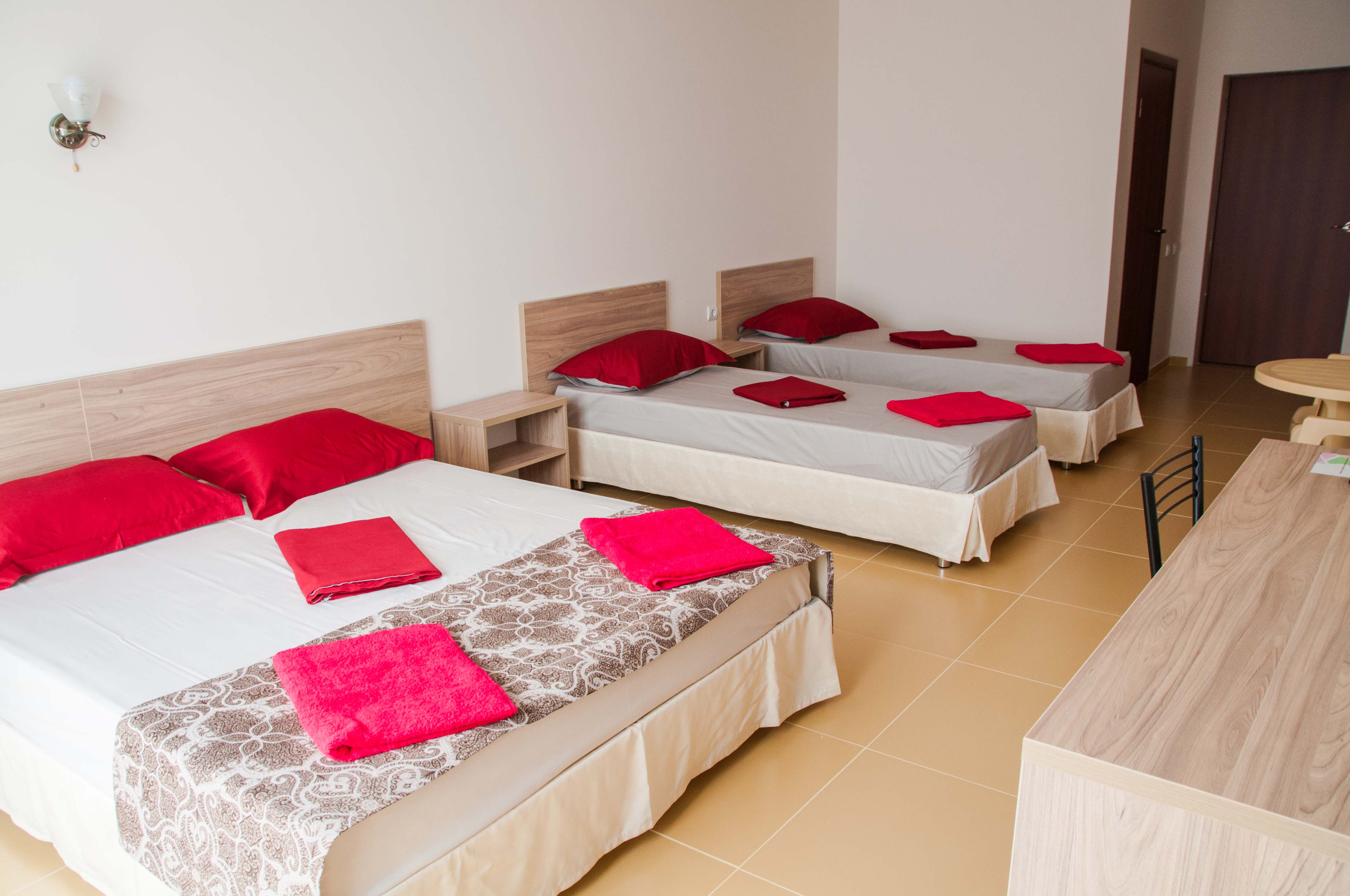 Четырехместный номер с балконом