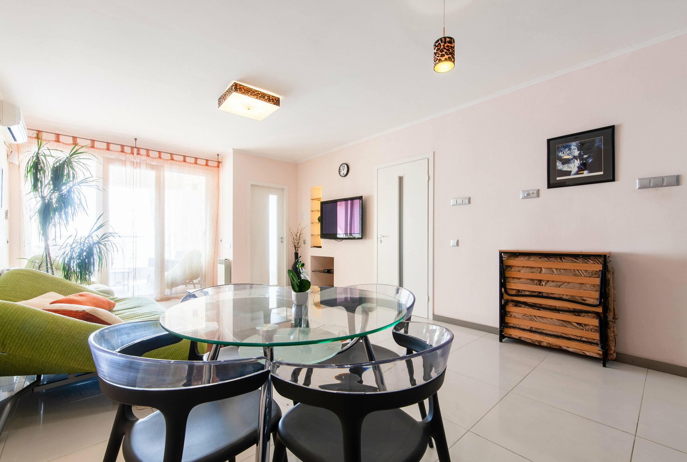 Апартаменты-студия с видом на море