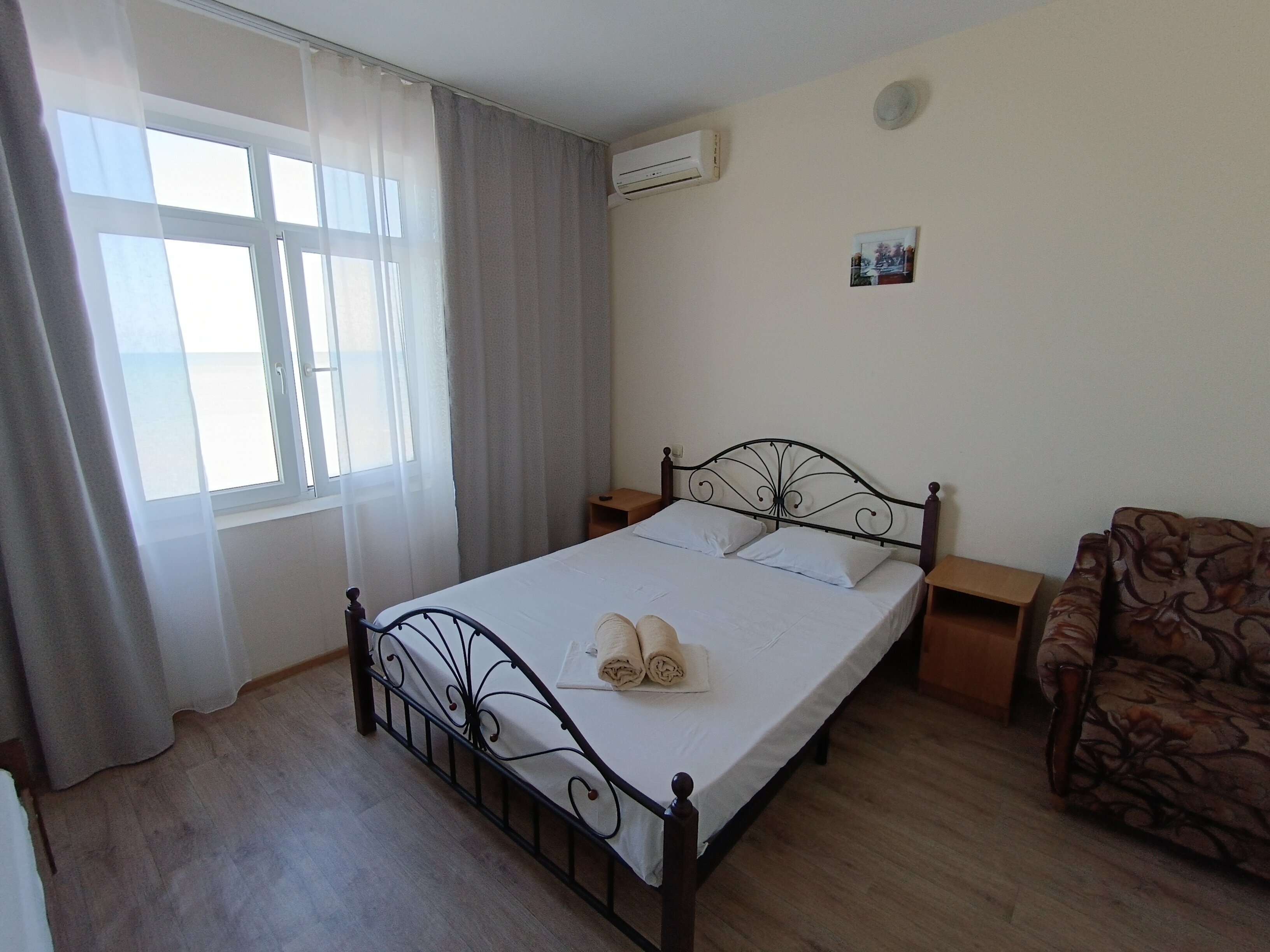 Семейный номер с видом на море