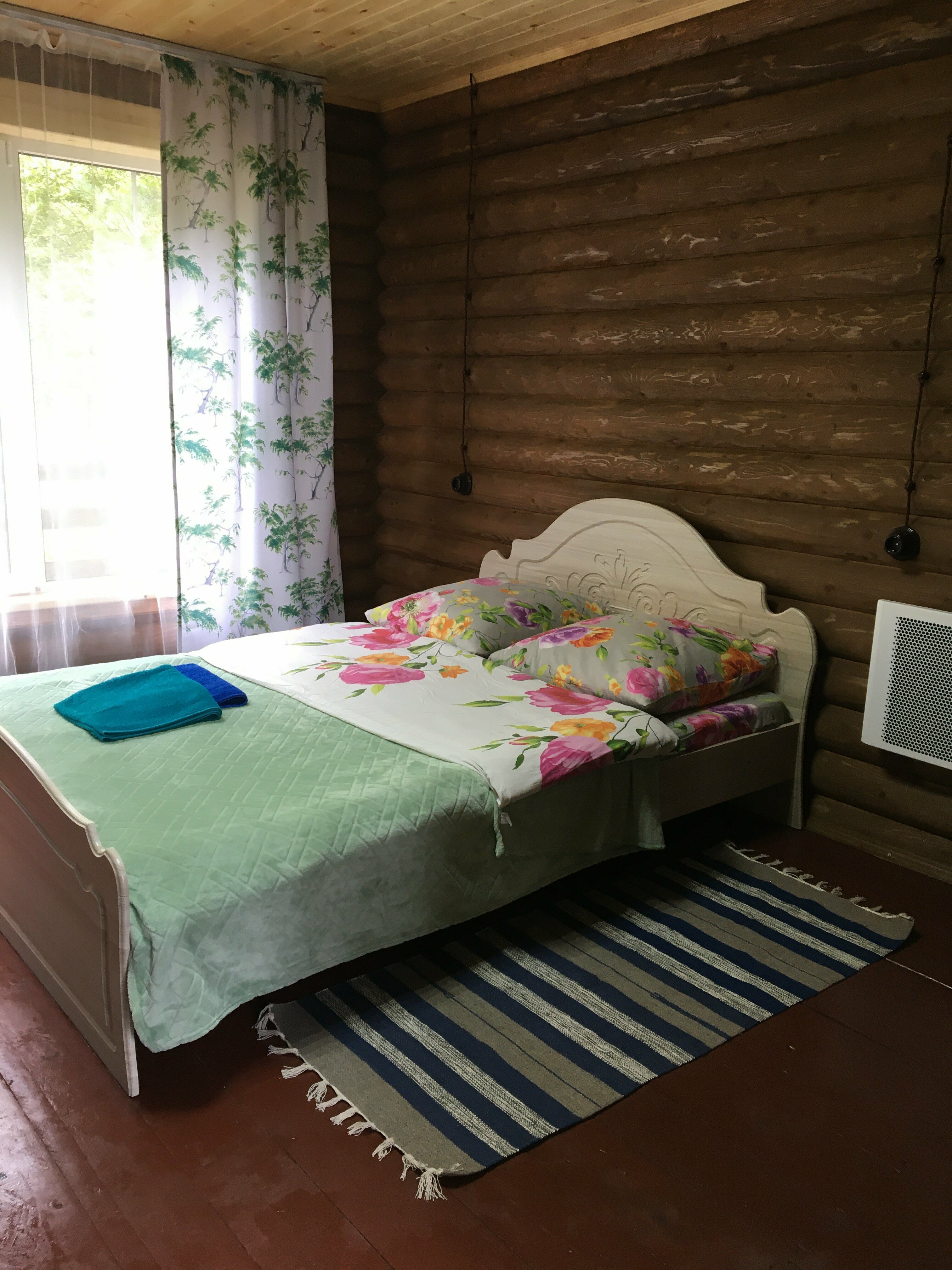 Дом с видом на лес