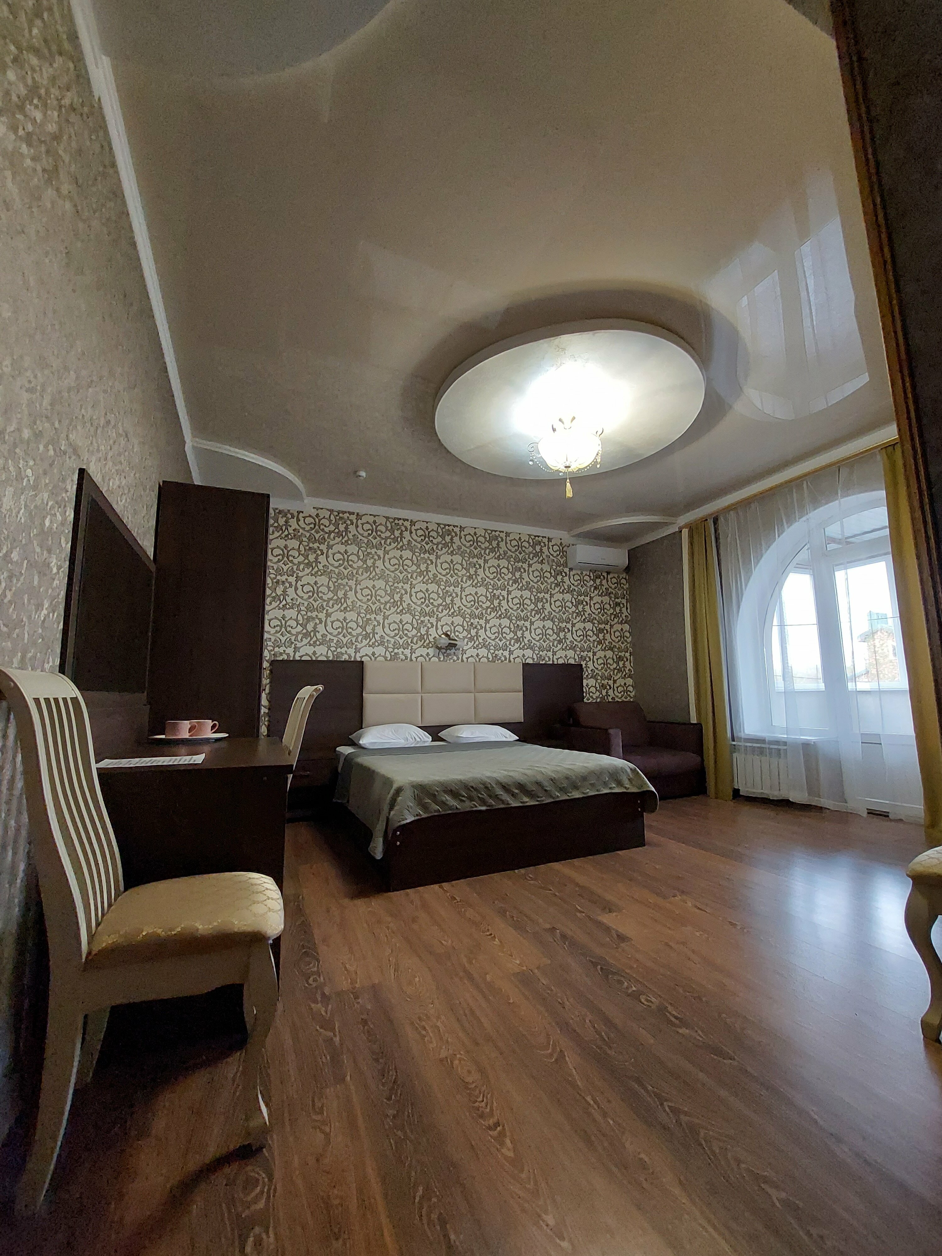 Семейный номер с балконом