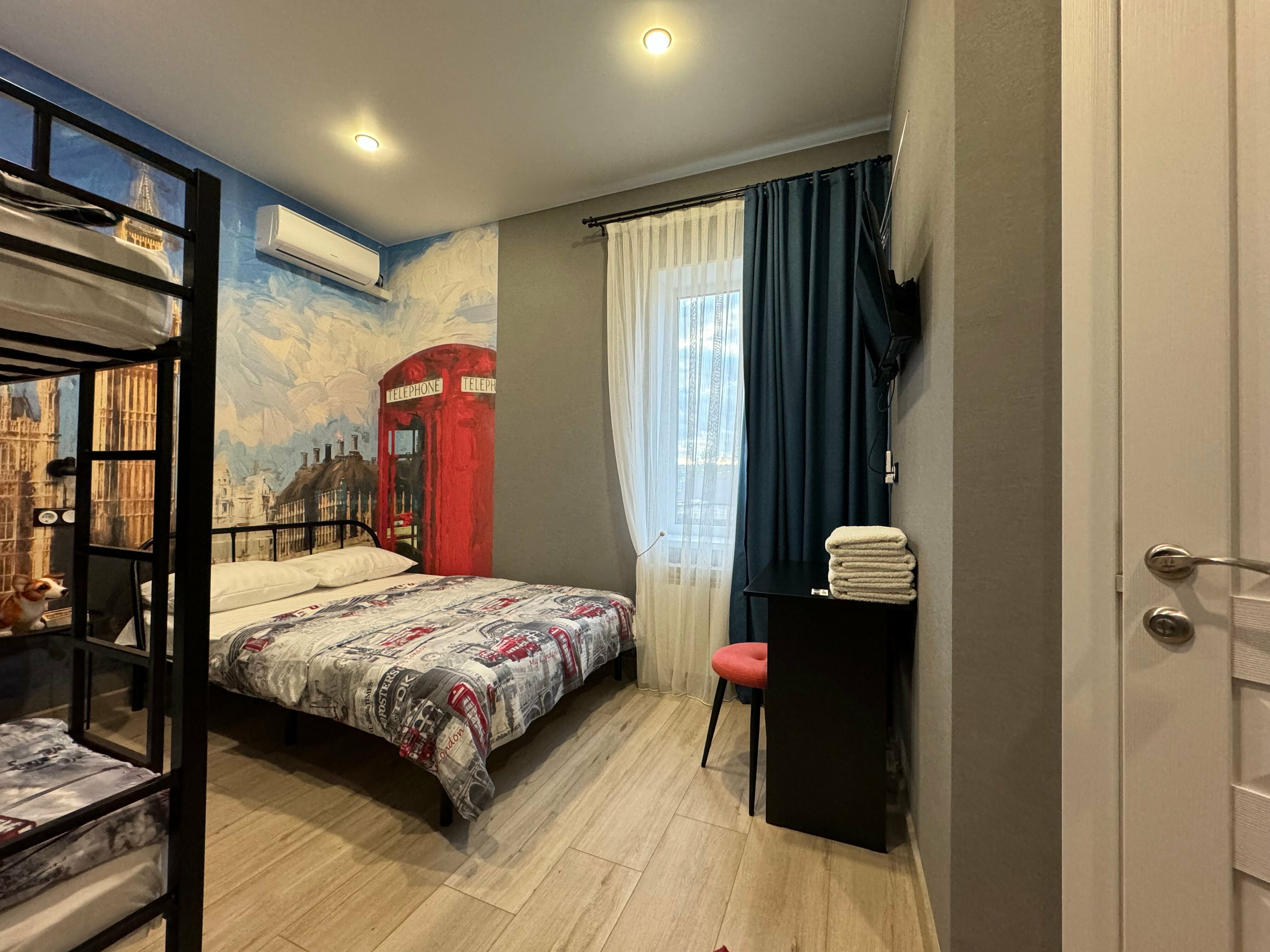 Четырехместный номер с душем