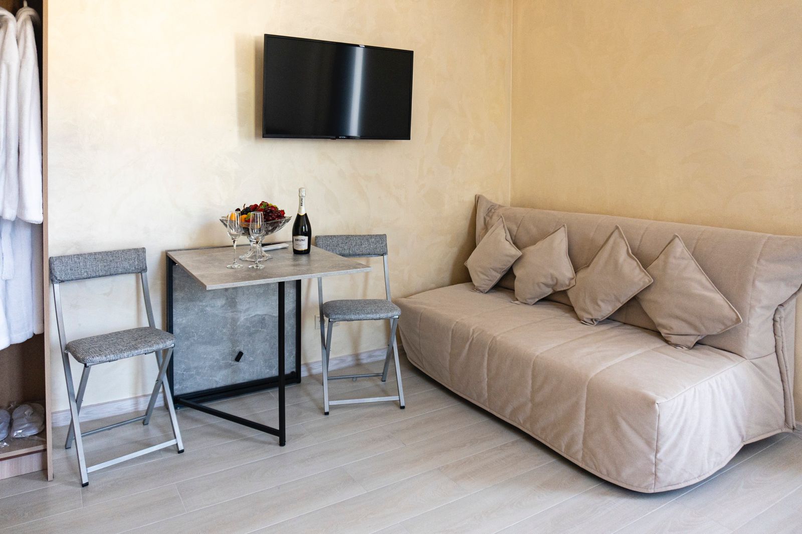 Люкс с балконом