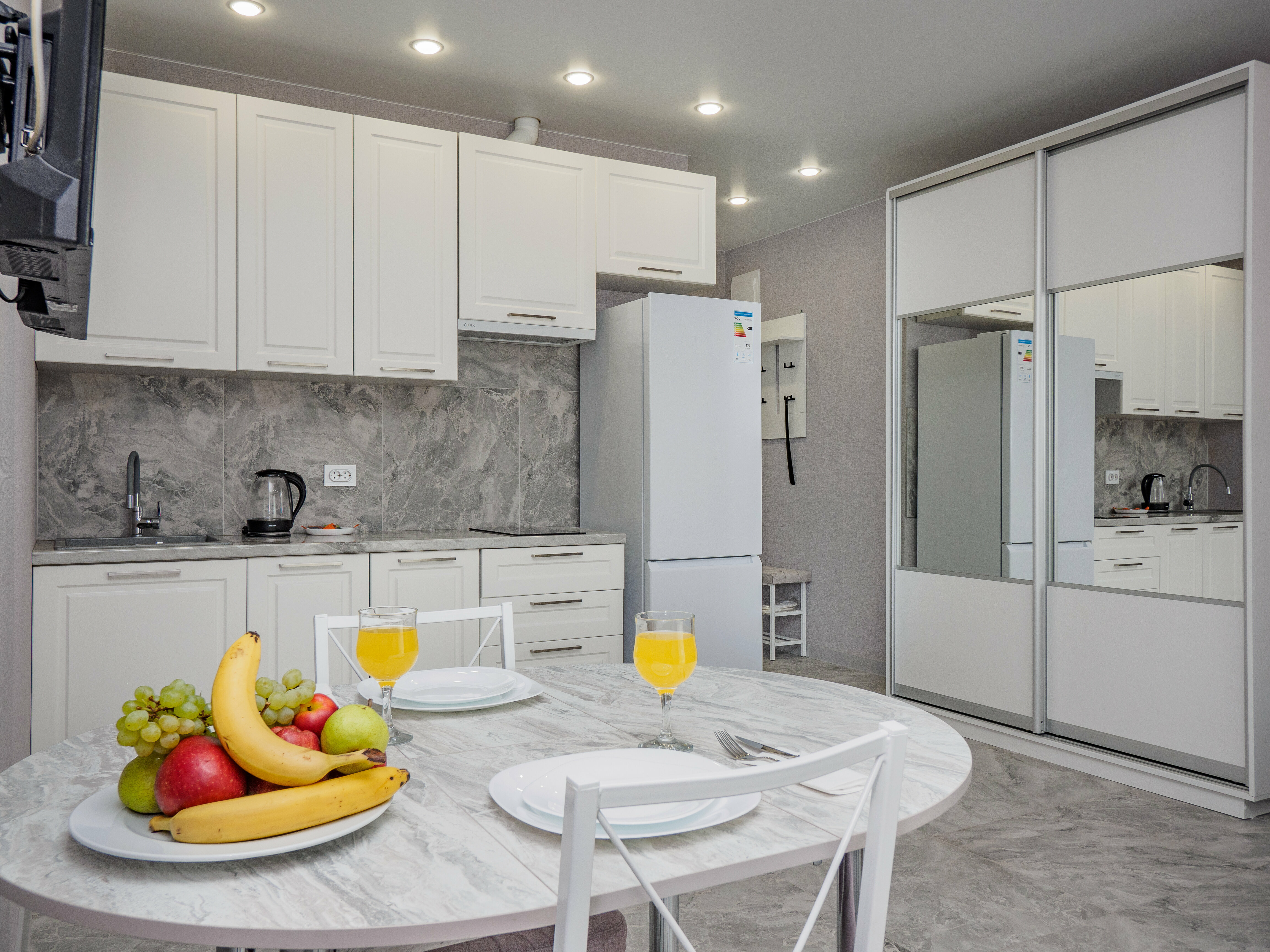 Номер-студия с диваном-кроватью