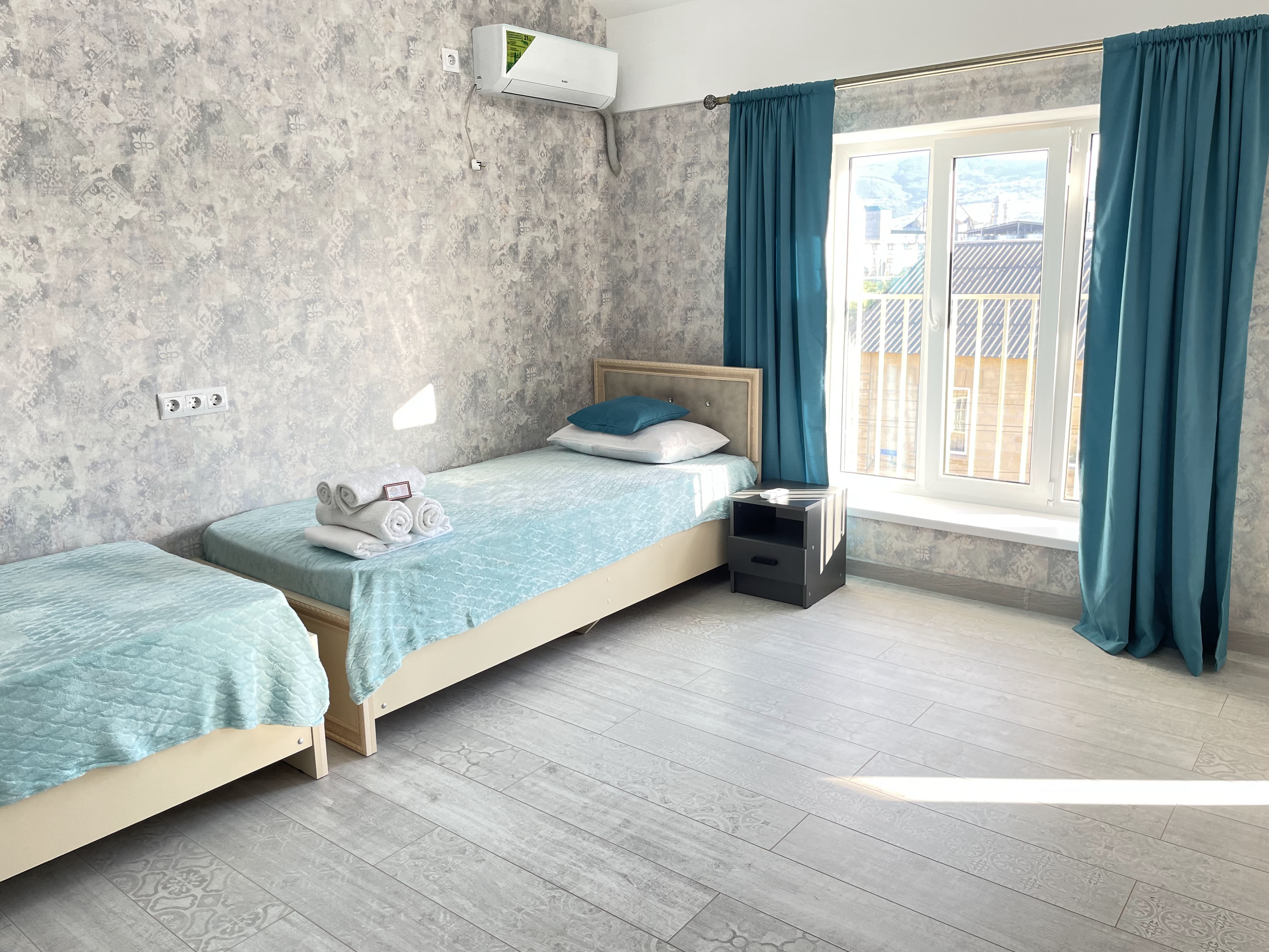 Семейный номер с балконом