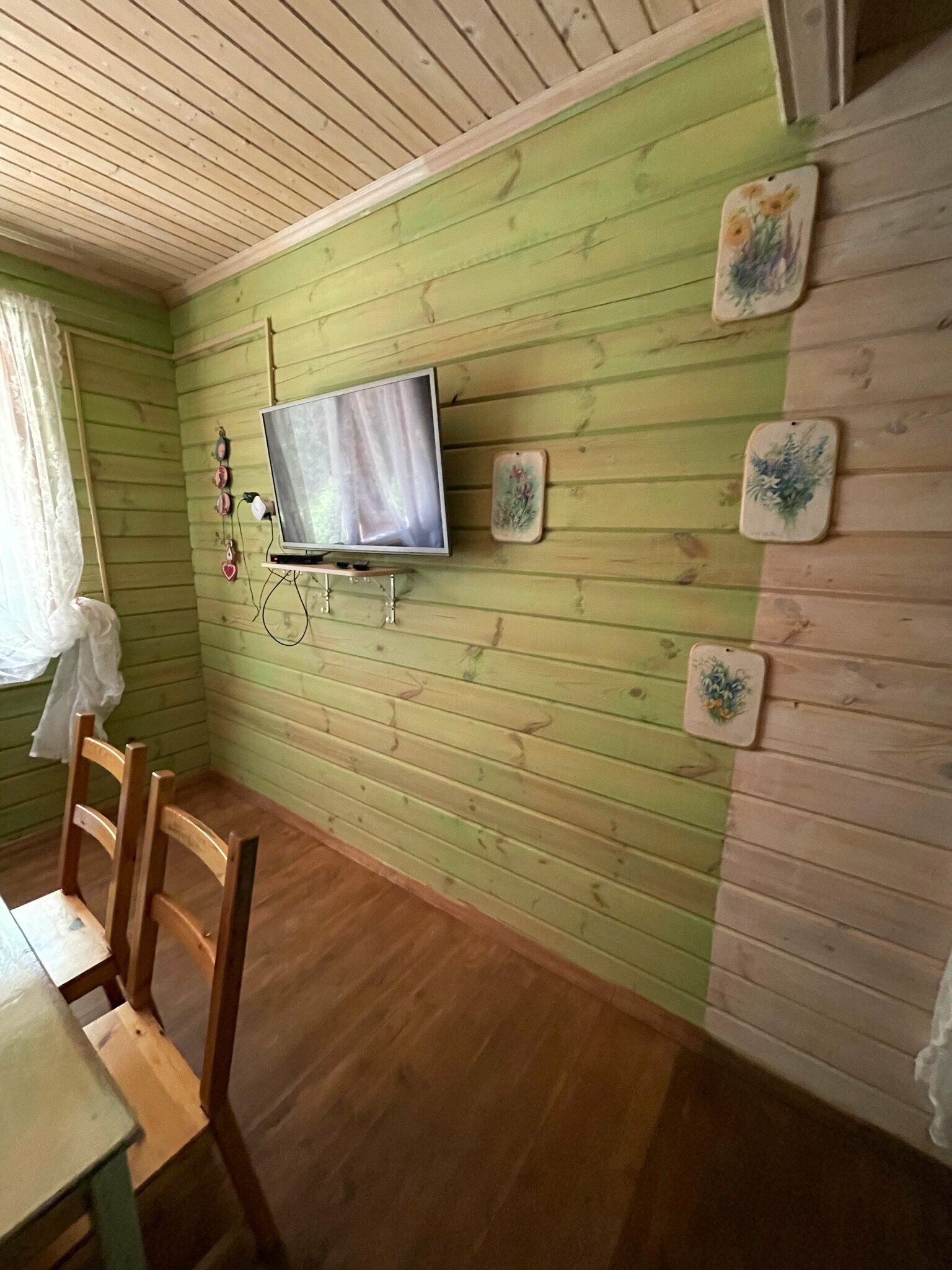 Коттедж с видом на лес