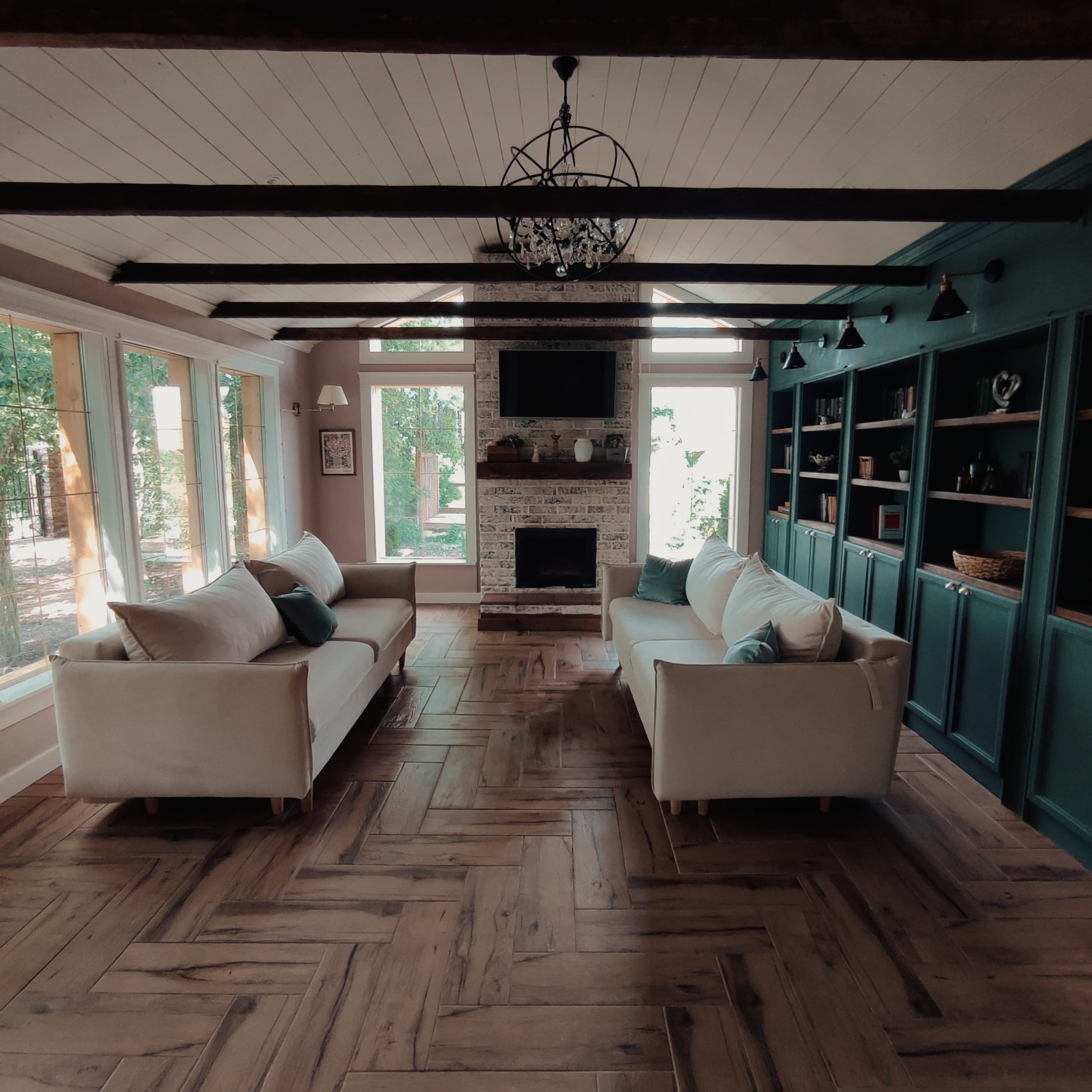 Дом с собственным бассейном