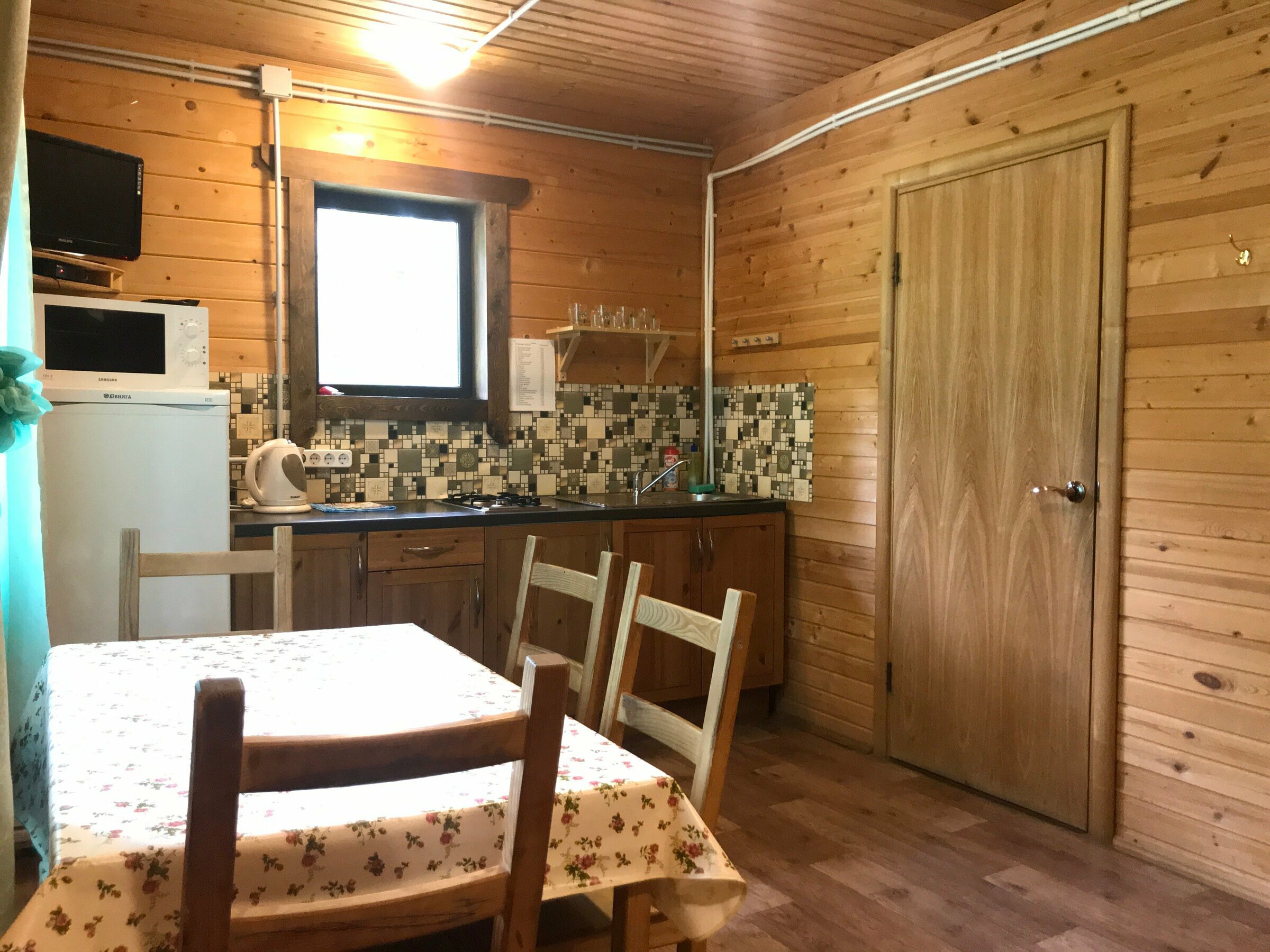 Дом с видом на озеро