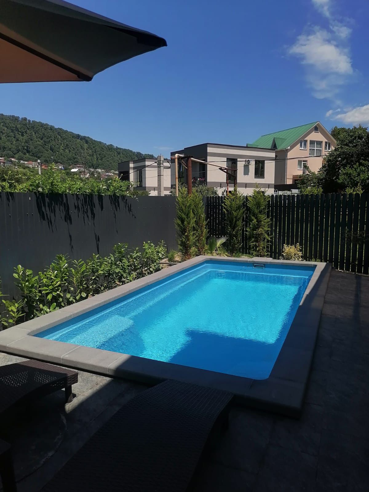 Дом с собственным бассейном