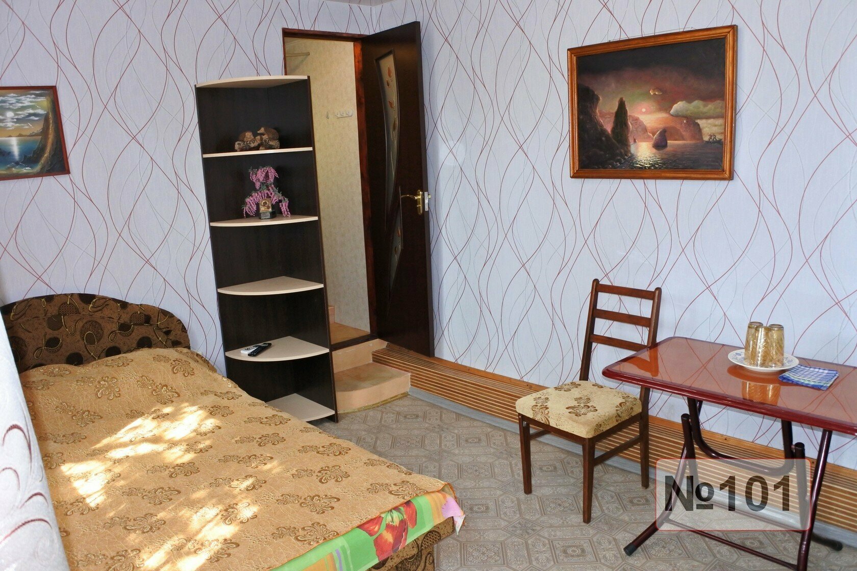 Бюджетный трехместный номер