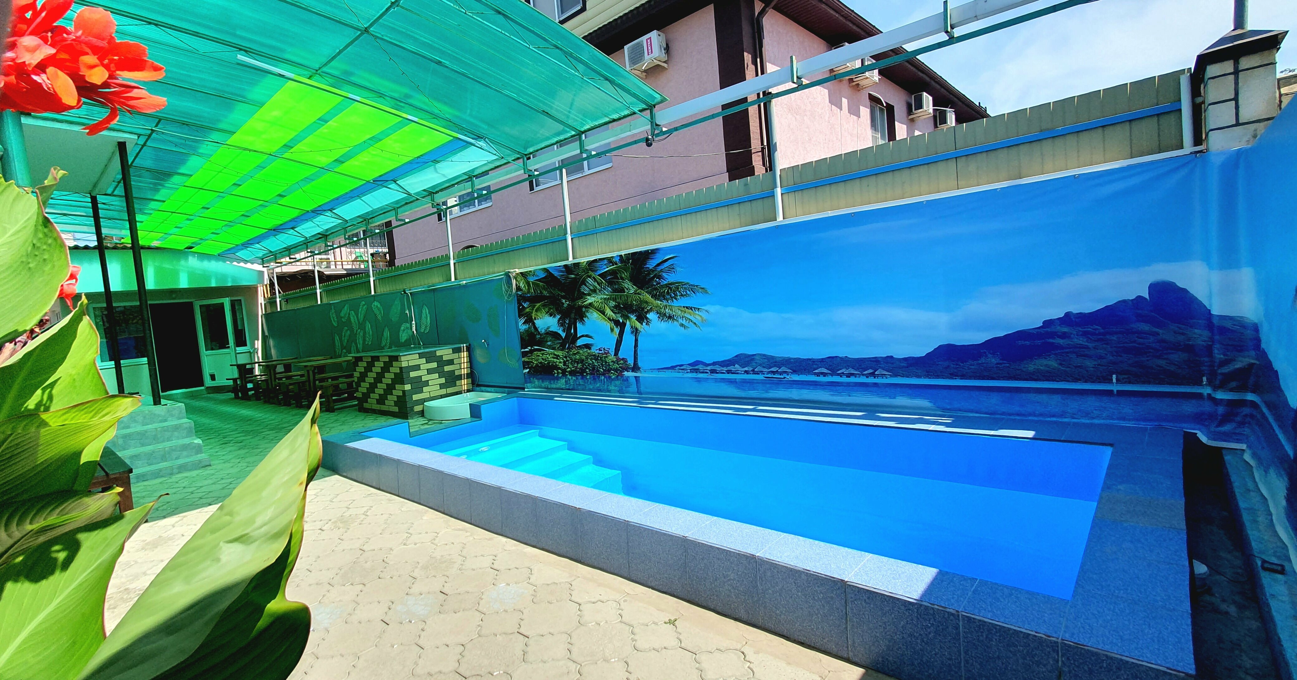 Трехместный номер эконом-класса