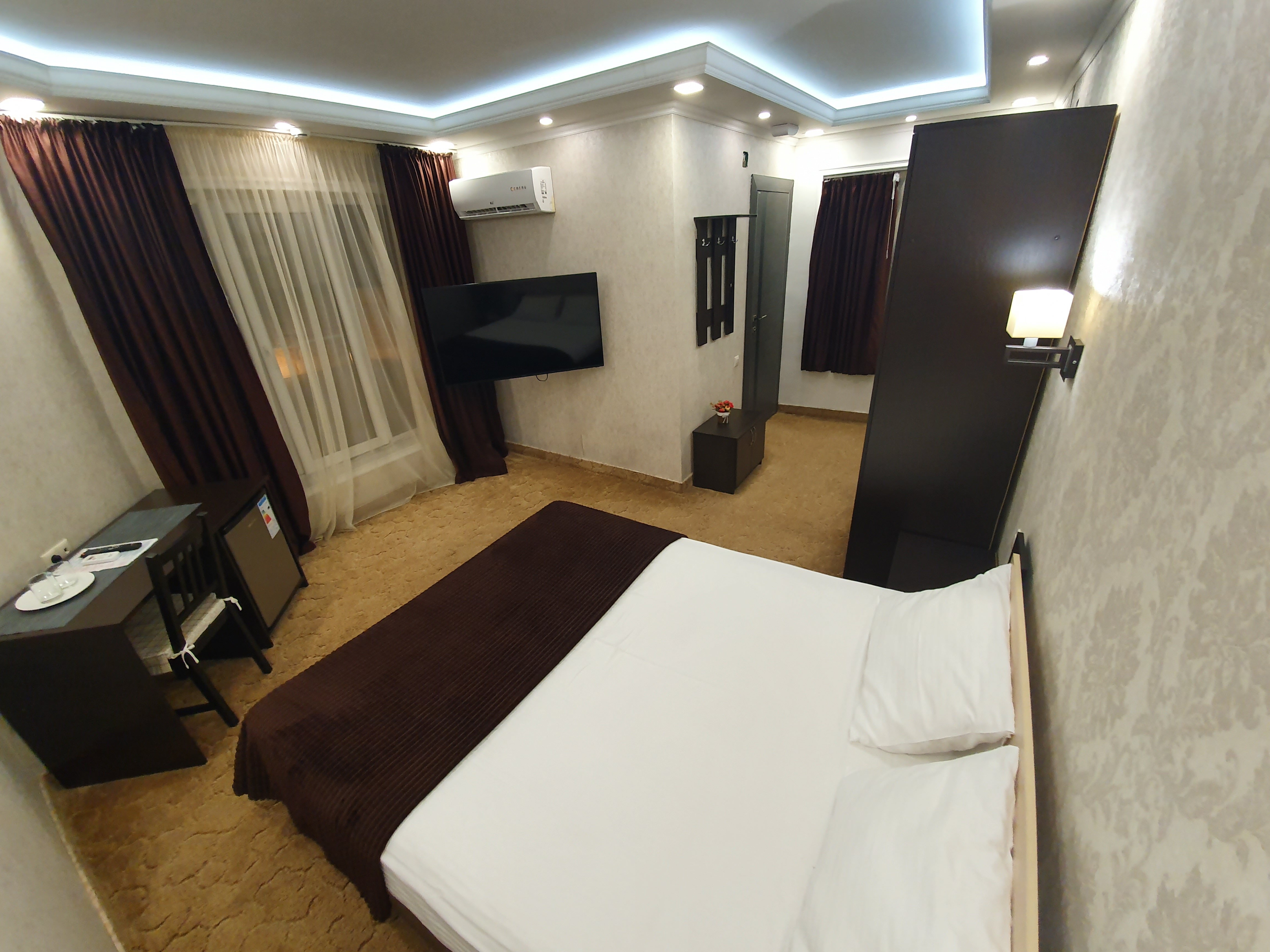 Улучшенный номер с кроватью размера «king-size»