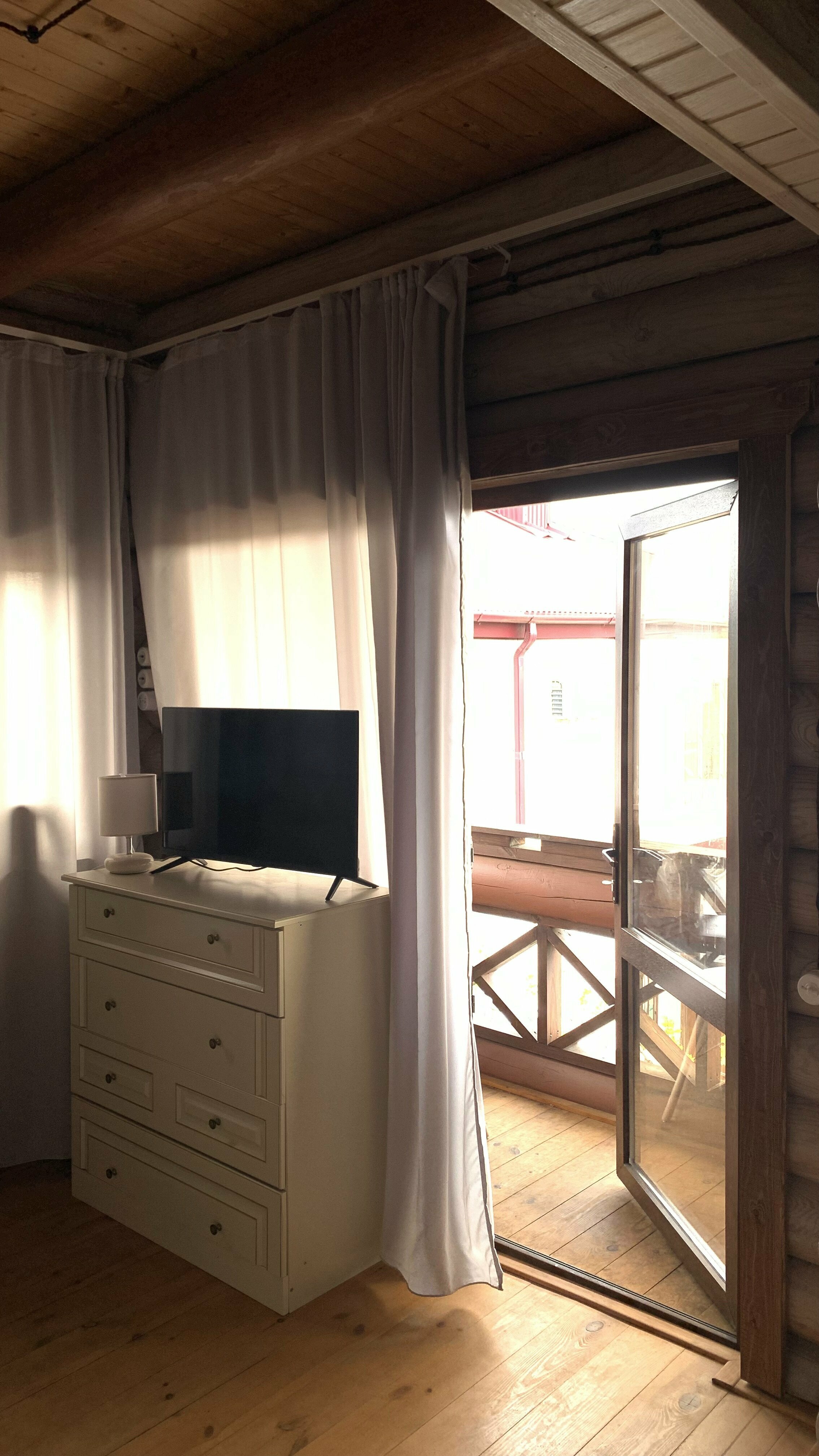 Двухместный номер с 2 отдельными кроватями и балконом