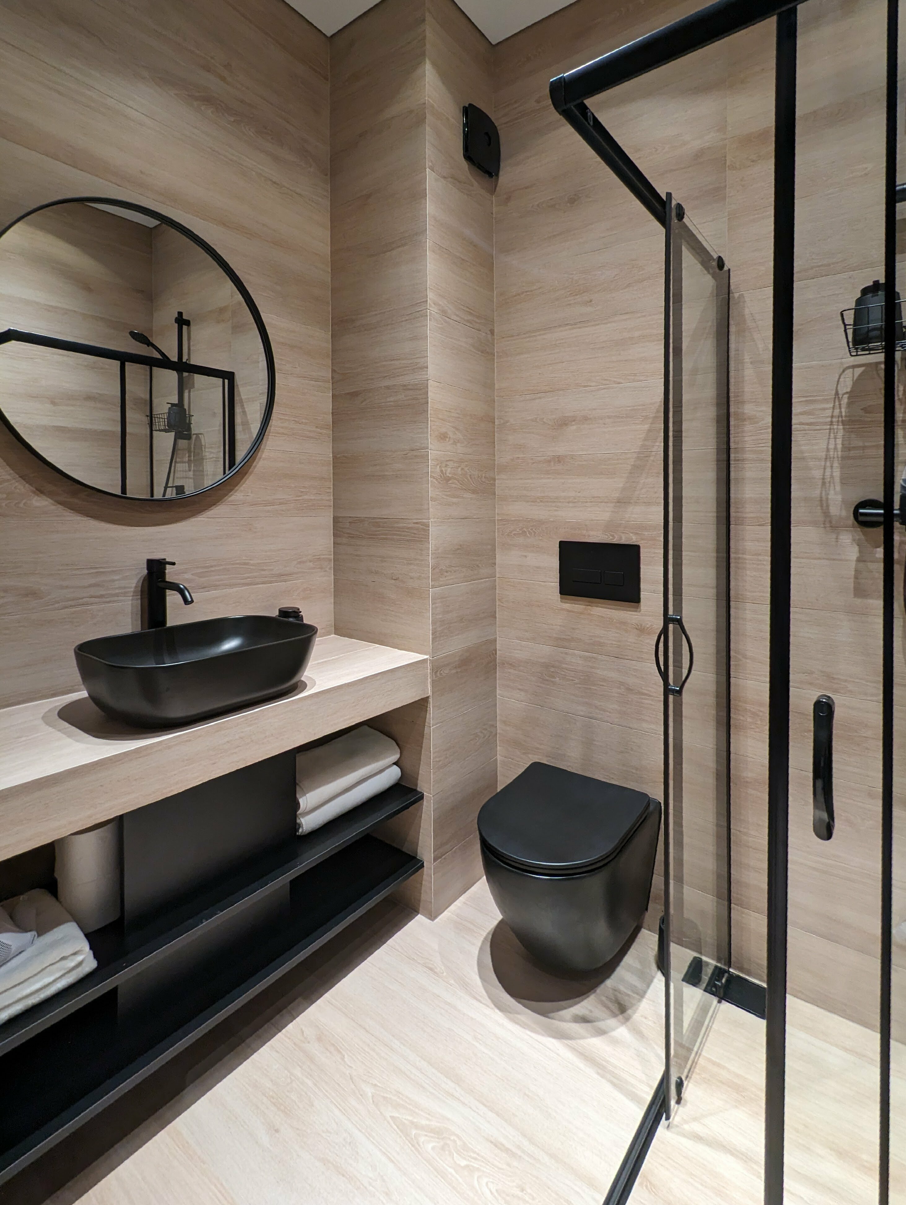 Номер-студия с кроватью размера "king-size" и диван-кроватью