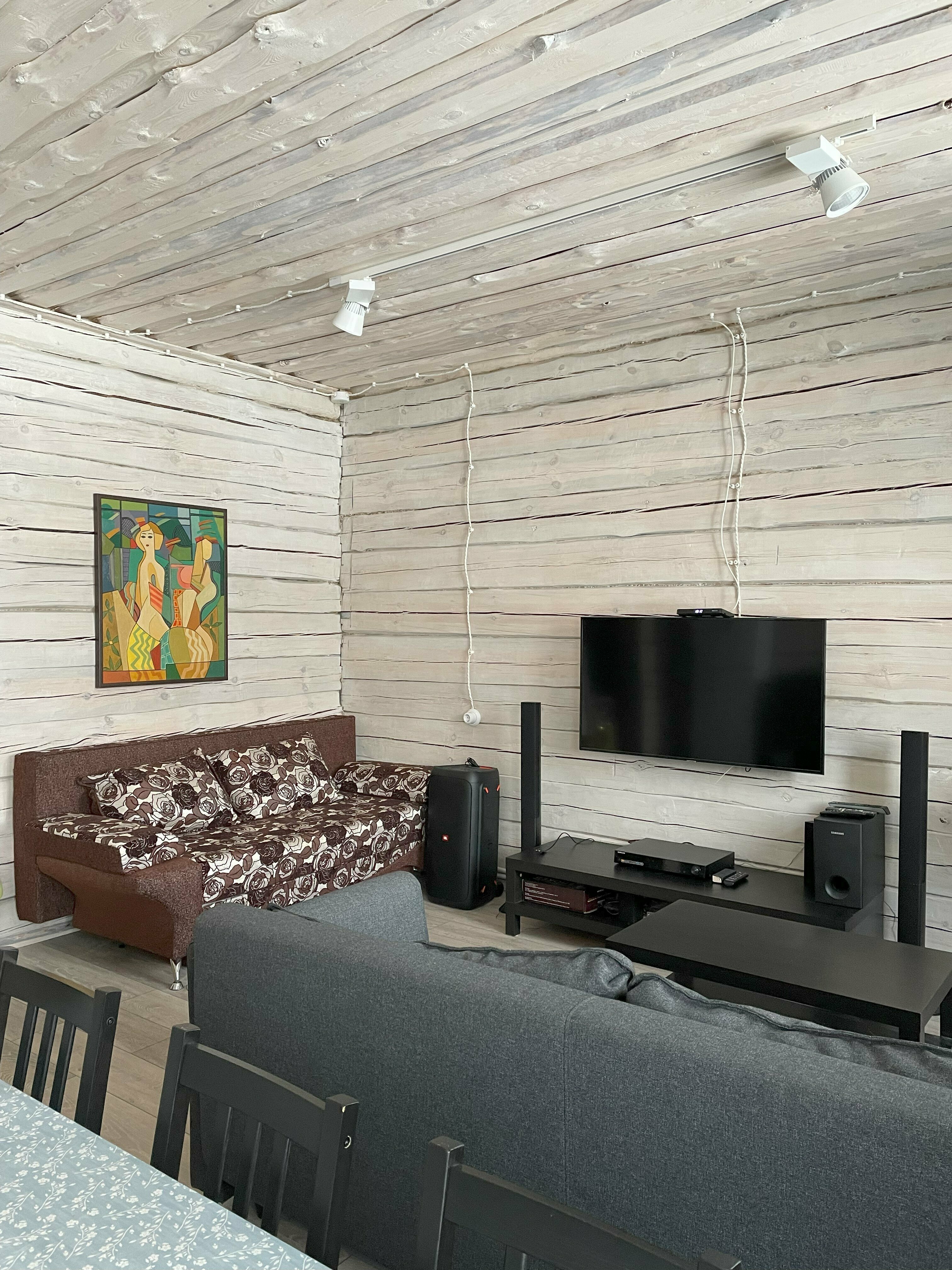 Дом с видом на озеро