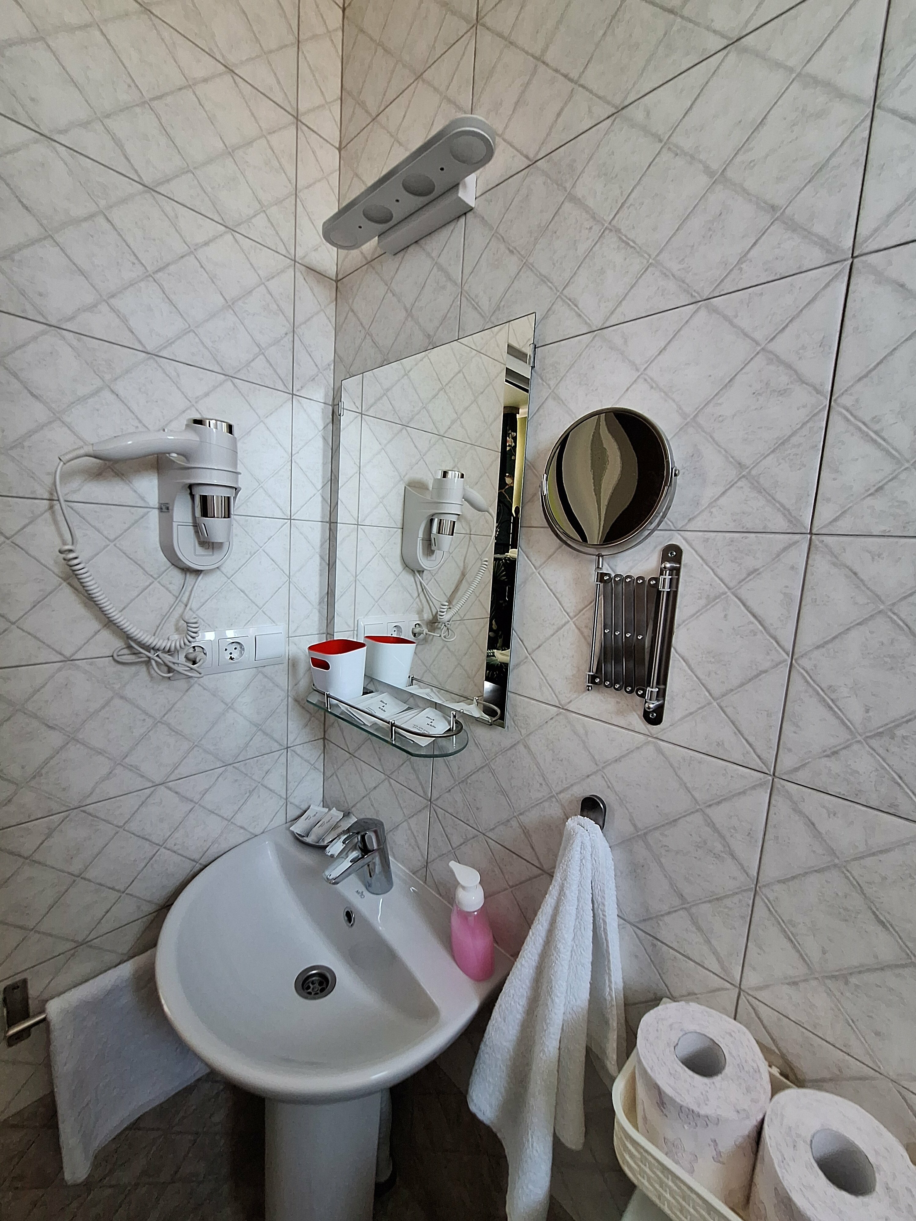 Улучшенный семейный номер