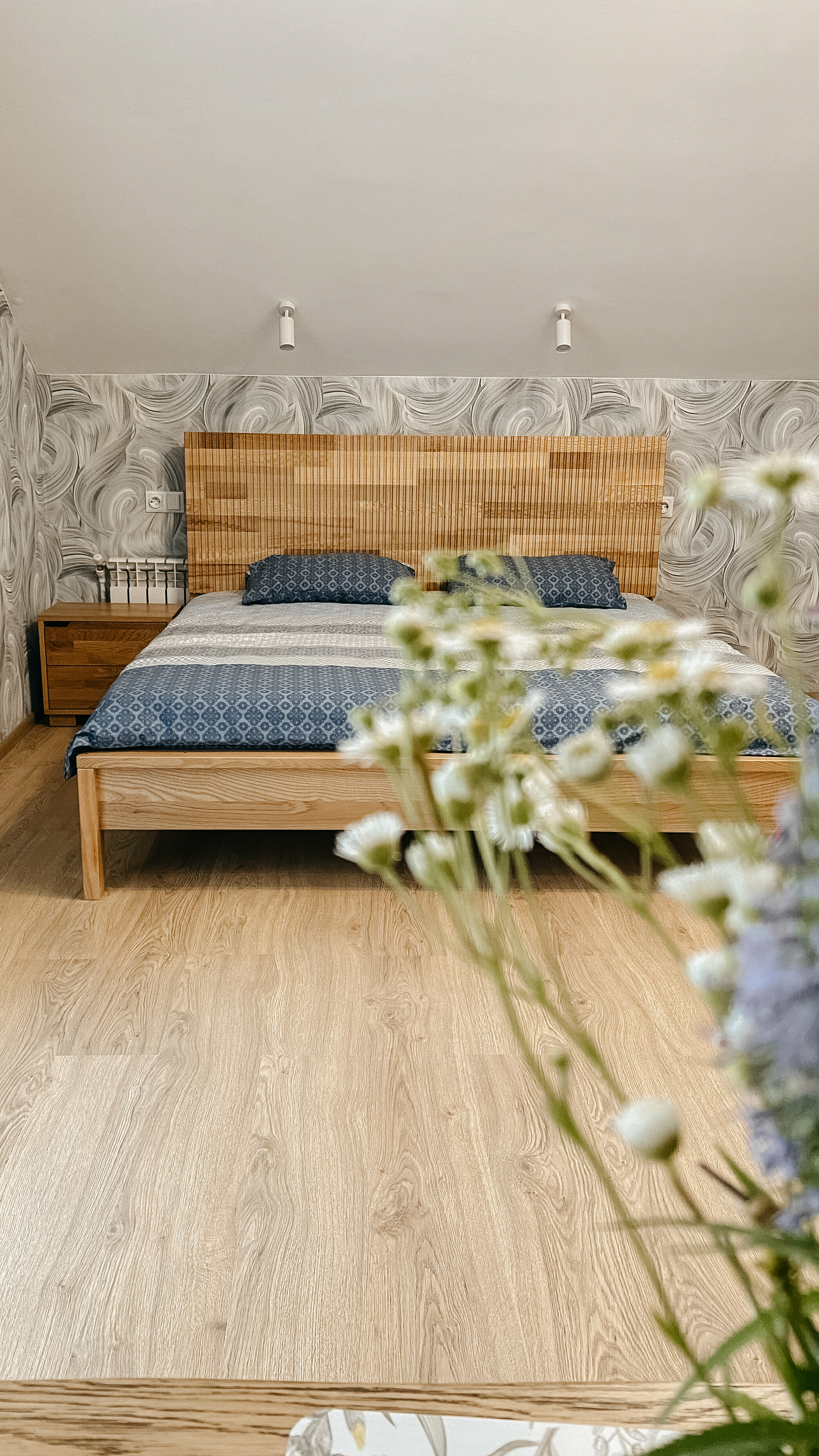 Четырехместный номер с видом на озеро