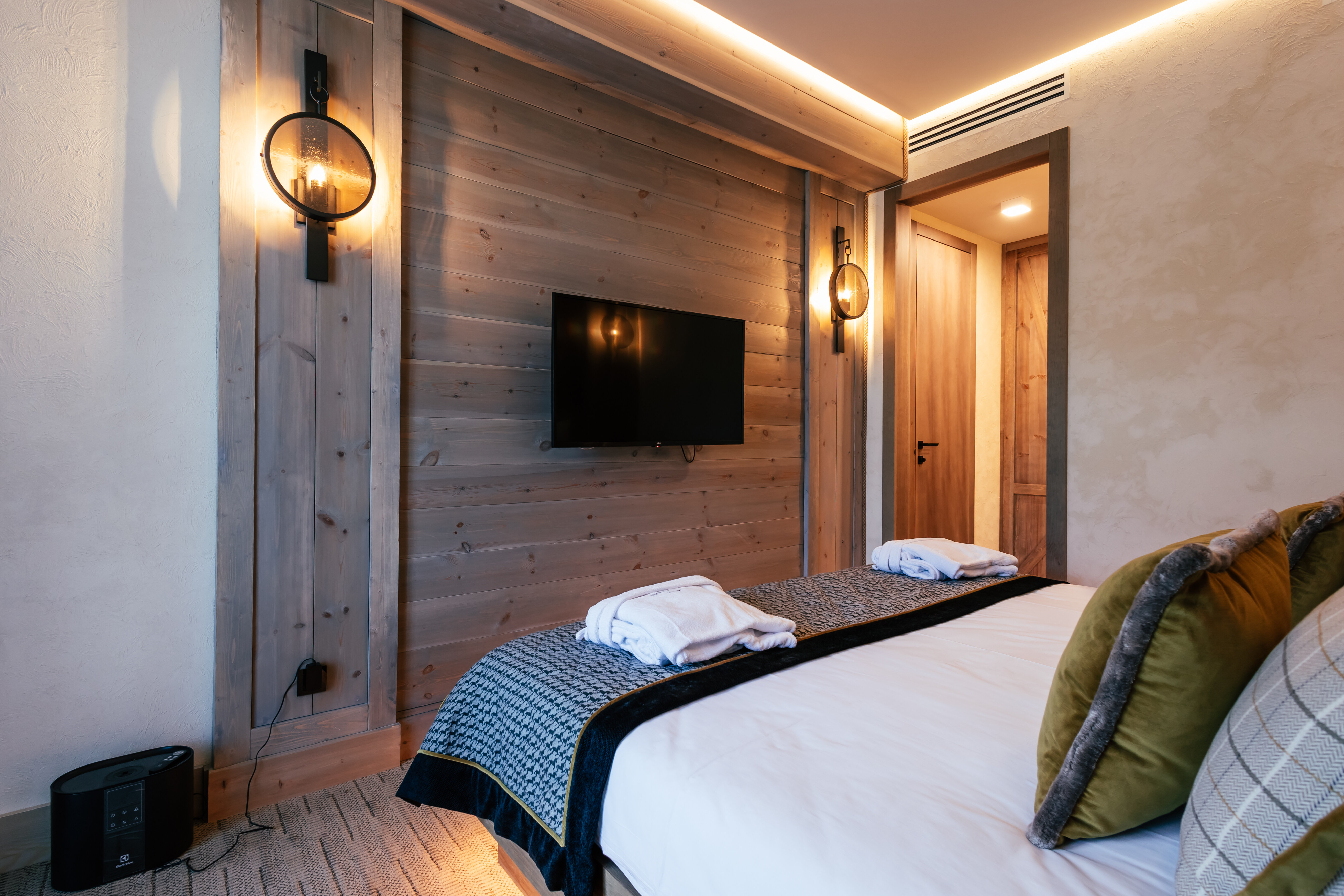 Четырехместный номер с видом на горы