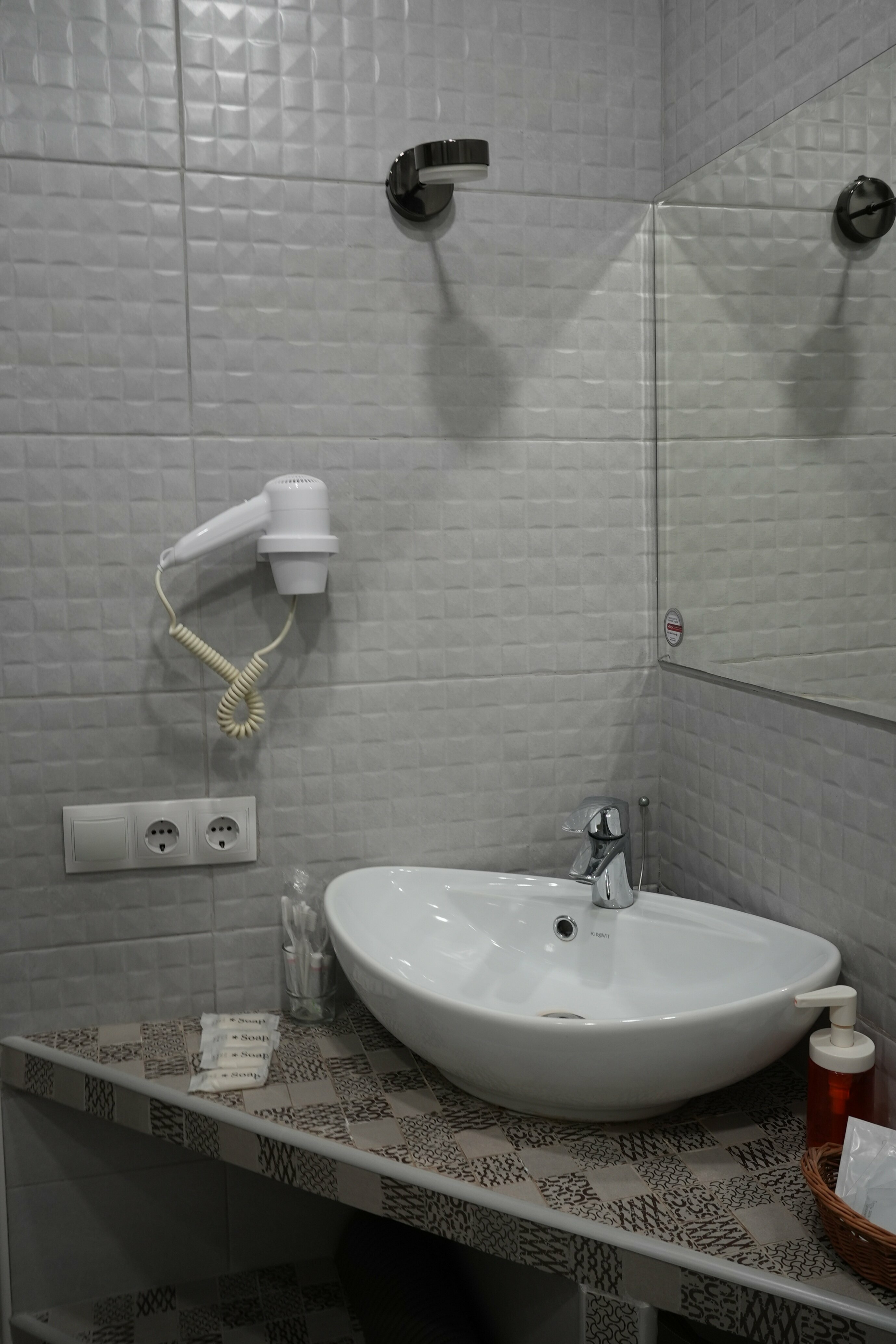 Четырехместный номер с балконом