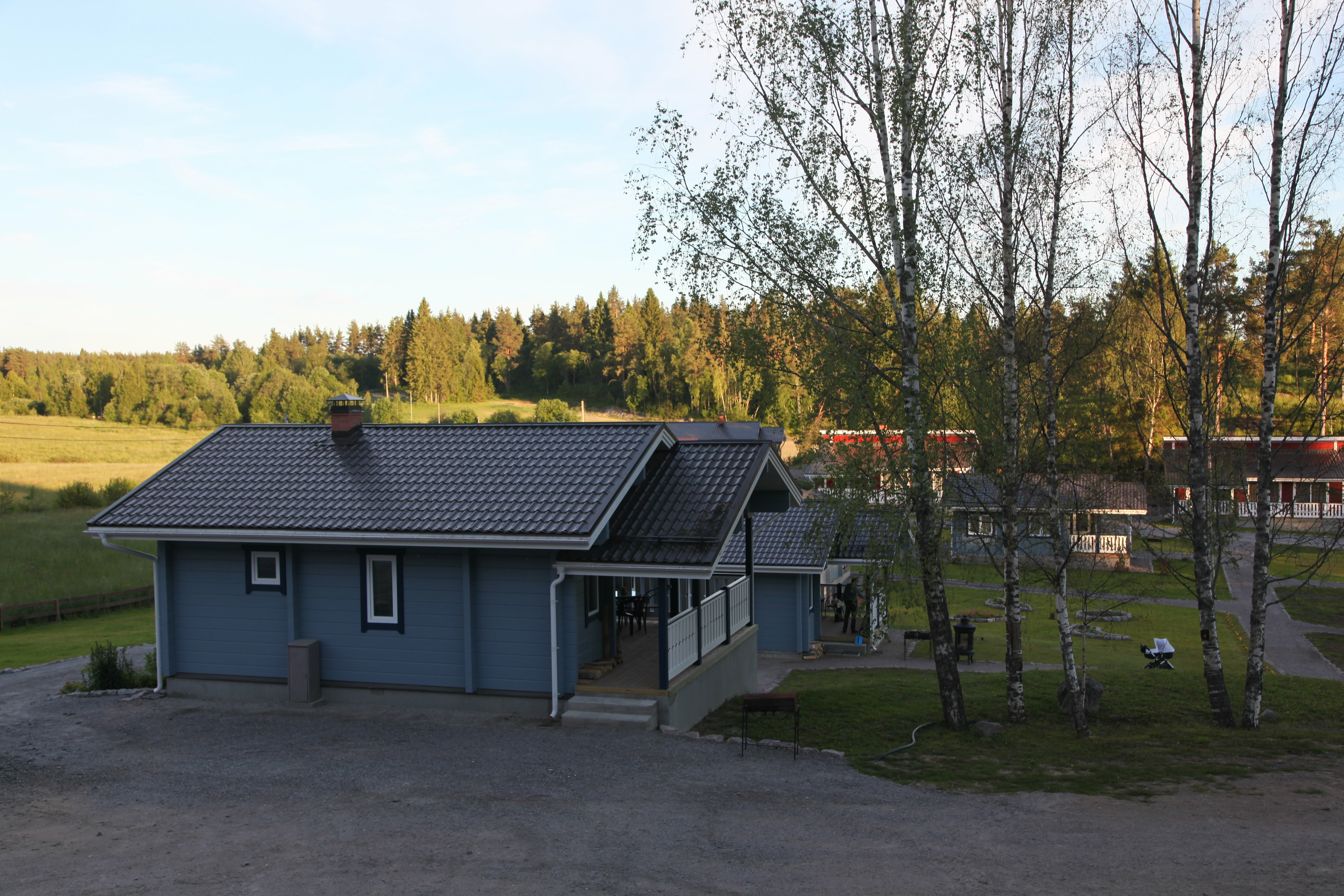 Трехместный номер с видом на озеро