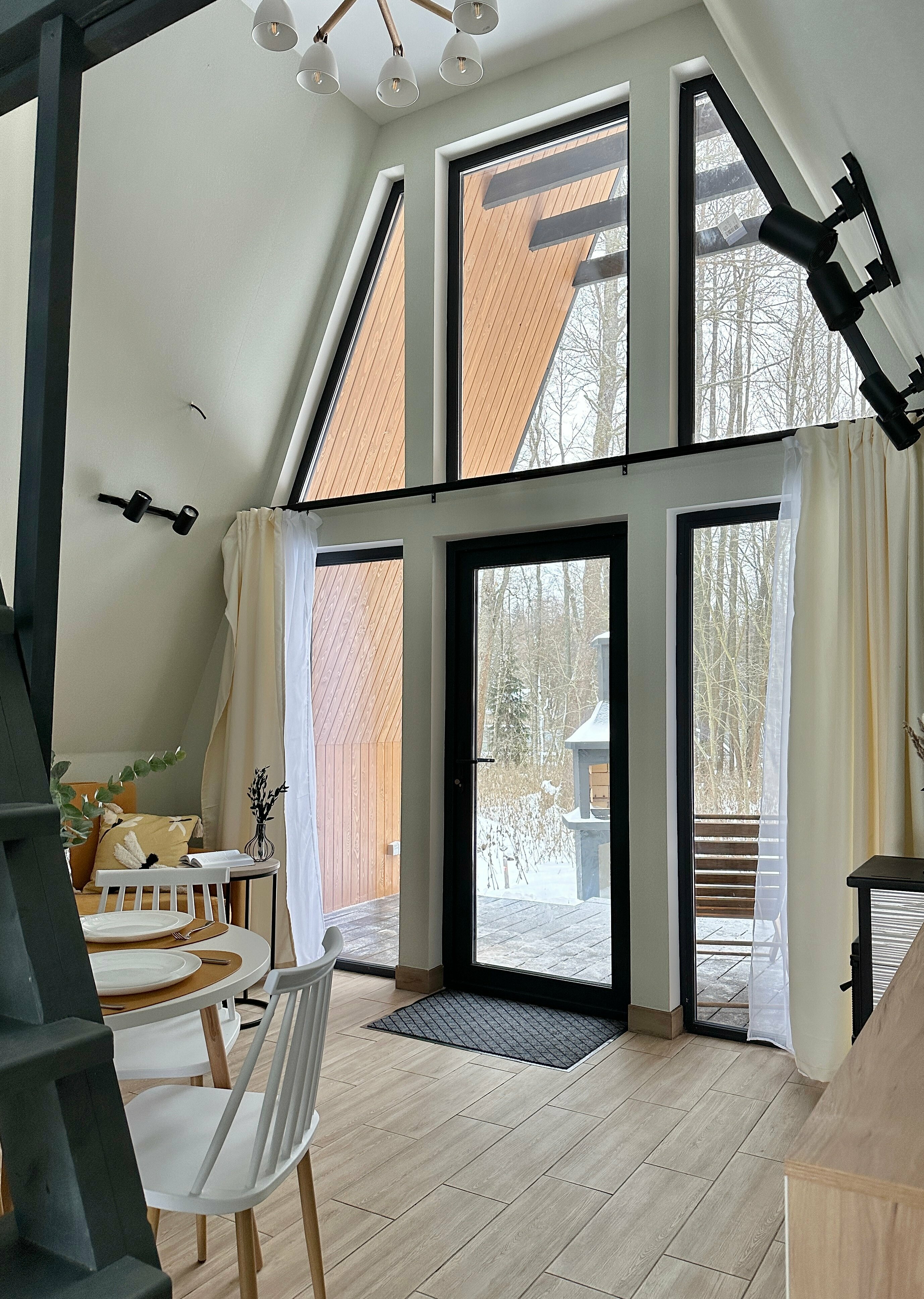 Дом с видом на лес