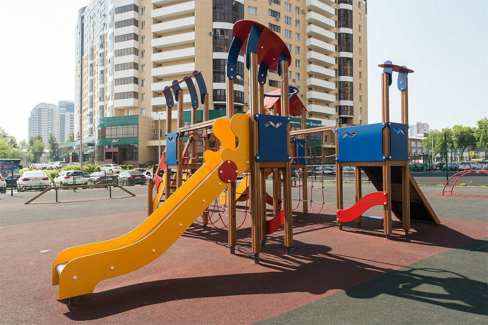 Cемейный номер с собственной ванной комнатой