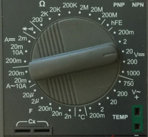 Как пользоваться мультиметром – измерение напряжения, силы тока и сопротивления - изображение 4