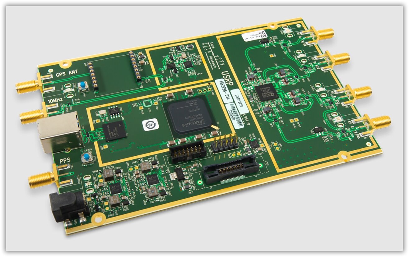 USRP B210 ETTUS