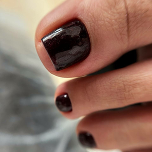 Педикюр с покрытием гель лаком