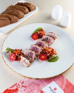 Розовый тунец
