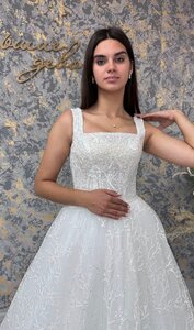 Пышный lux без рукавов