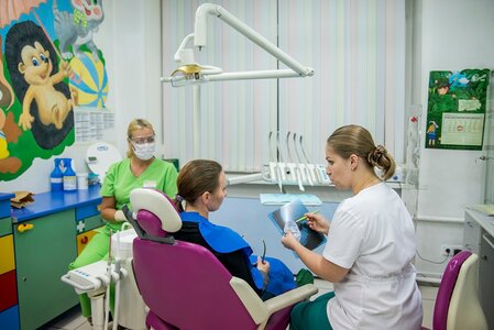 Установка брекет-системы DamonQ (США) на одну челюсть.