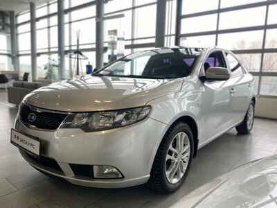 Kia Cerato, 2011
